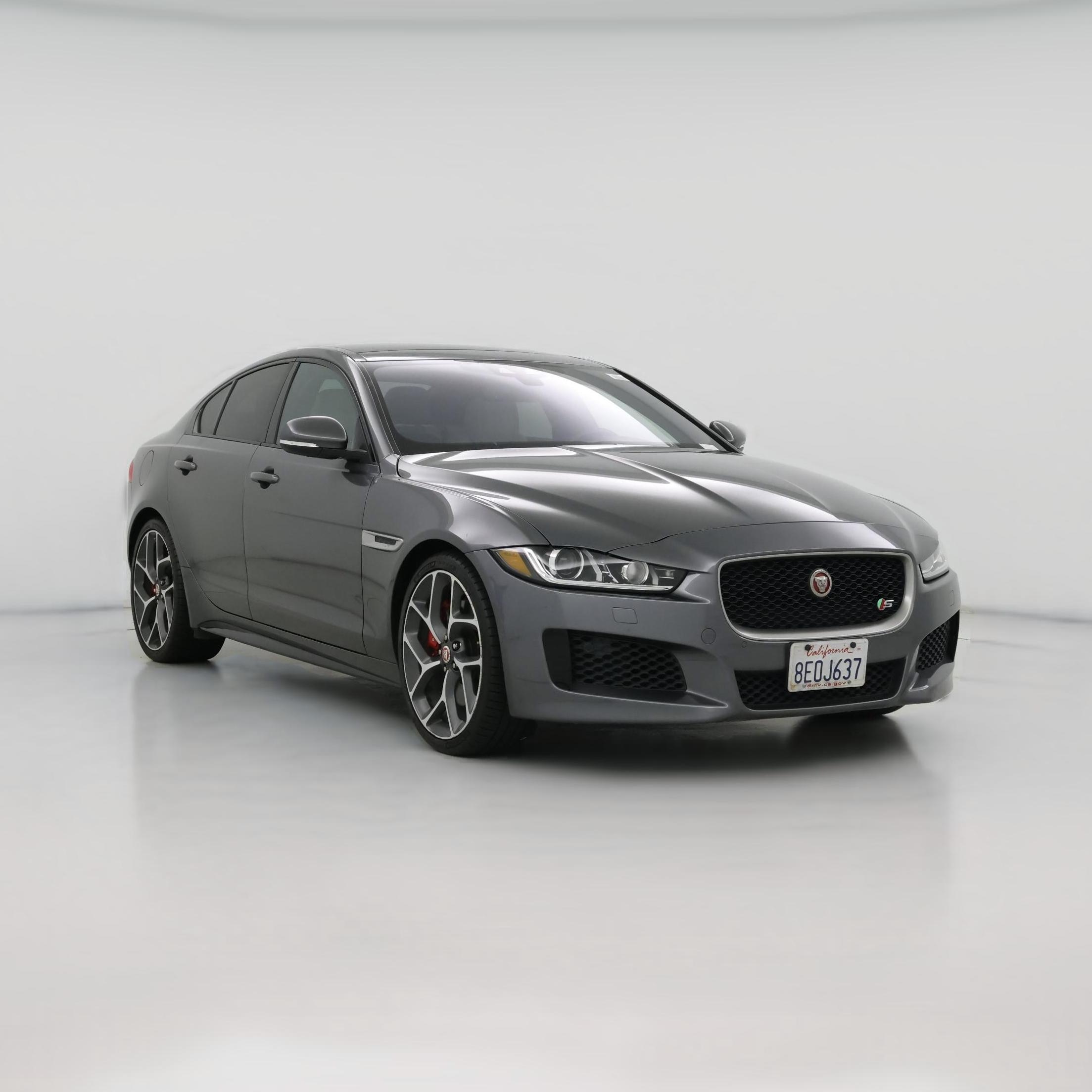 Thumbnail: 2018 Jaguar XE - 1