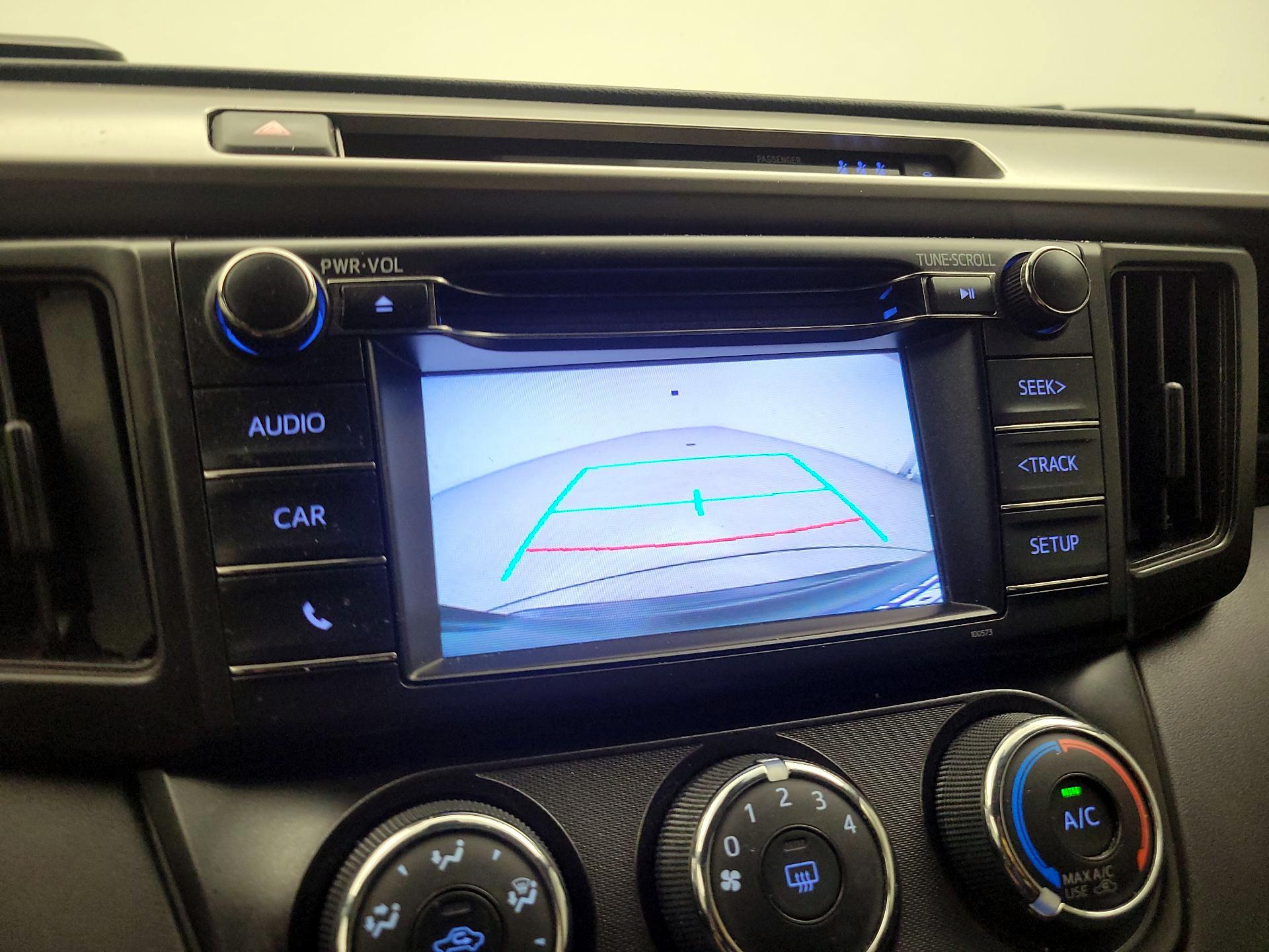 Thumbnail: 2018 Toyota RAV4 - 14
