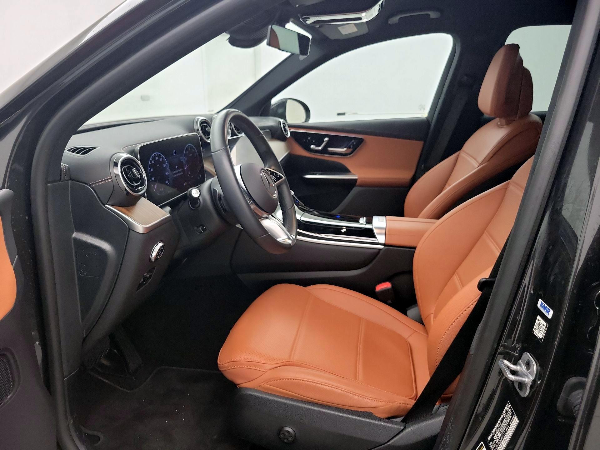 Thumbnail: 2024 Mercedes-Benz GLC - 11