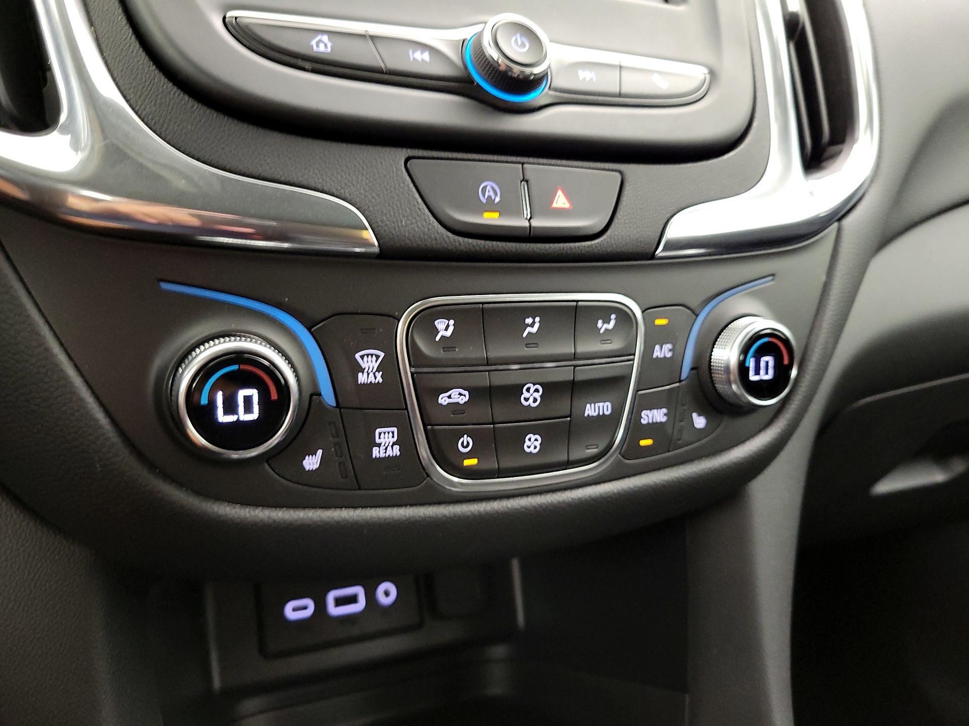 Thumbnail: 2022 Chevrolet Equinox - 16