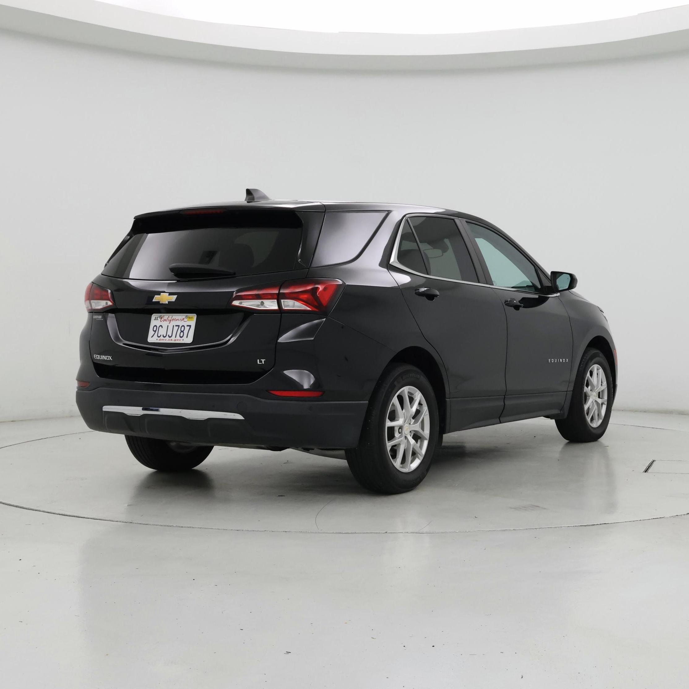 Thumbnail: 2022 Chevrolet Equinox - 8