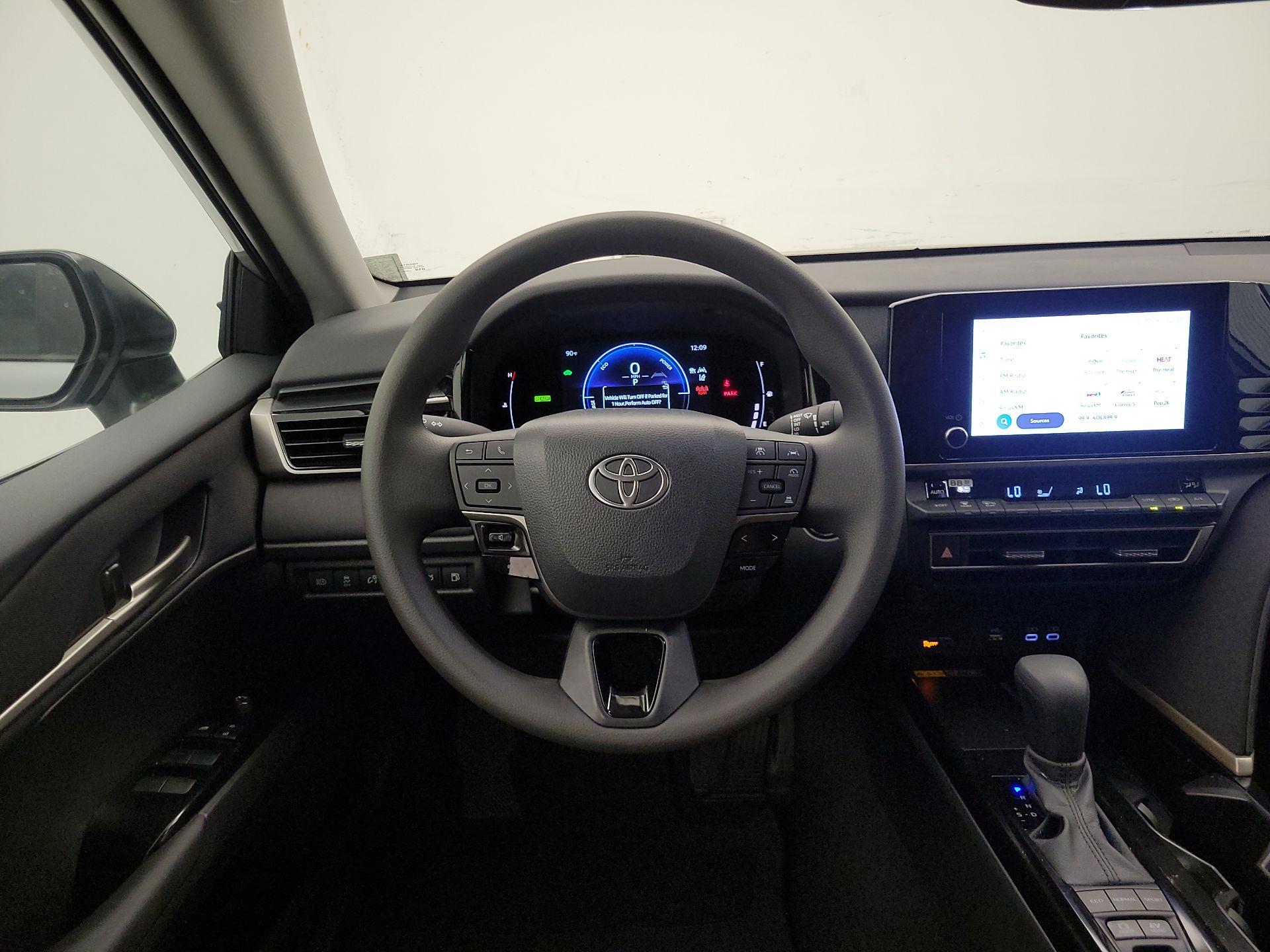 Thumbnail: 2025 Toyota Camry - 10