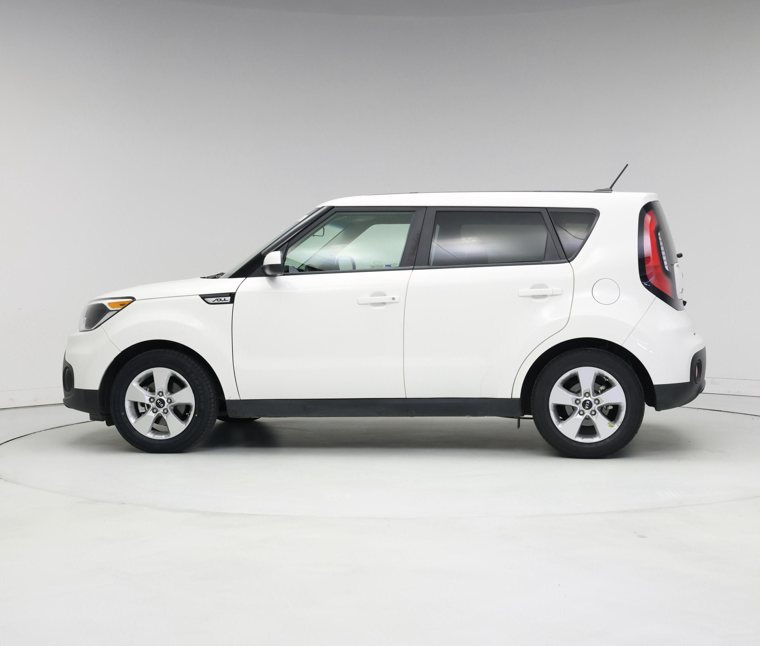 Thumbnail: 2019 Kia Soul - 3