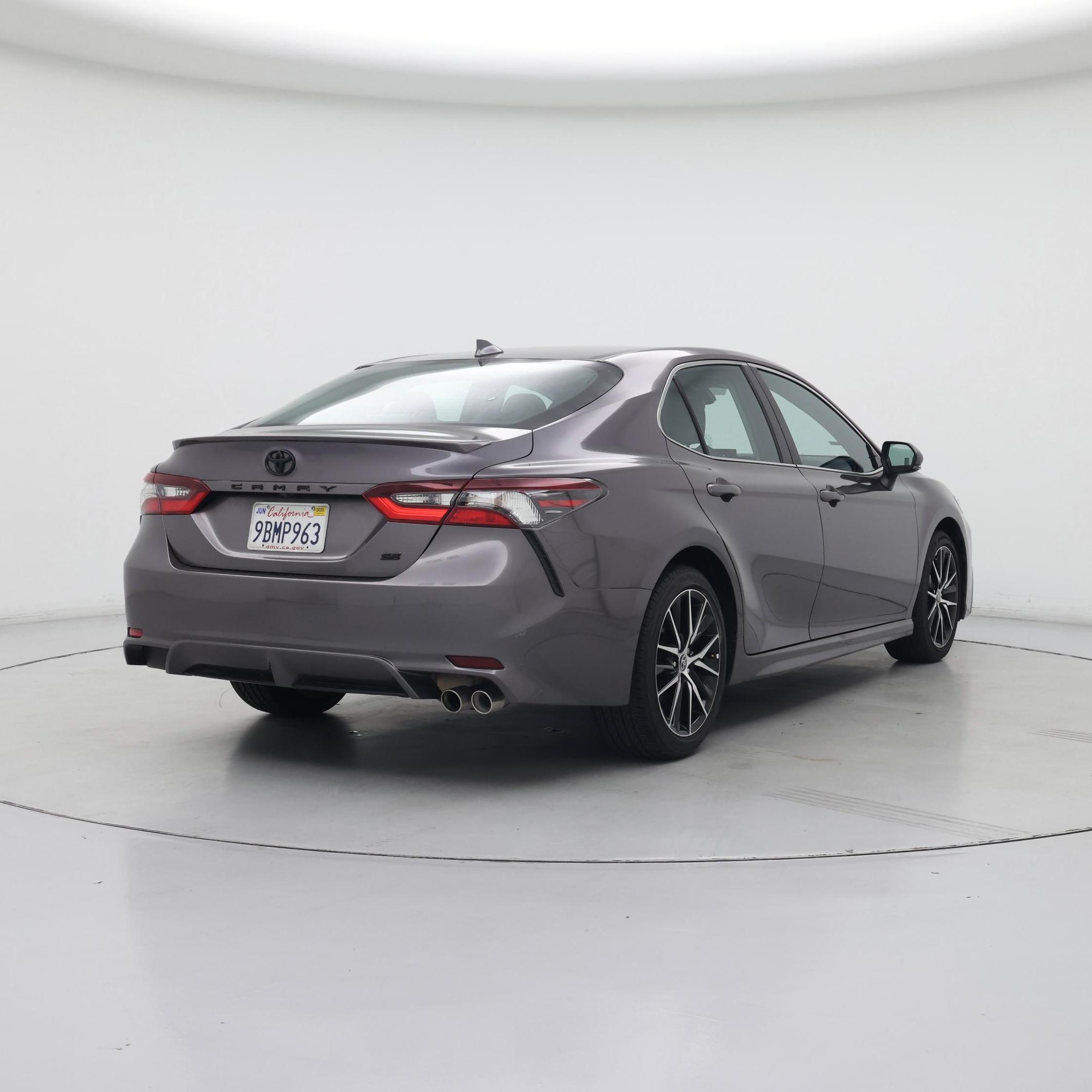 Thumbnail: 2022 Toyota Camry - 8