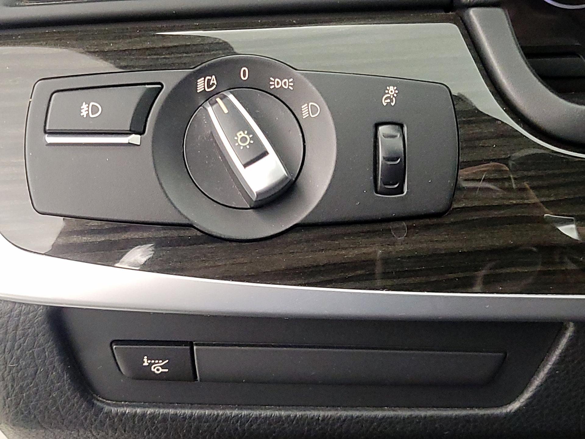 Thumbnail: 2015 BMW 5 Series - 13