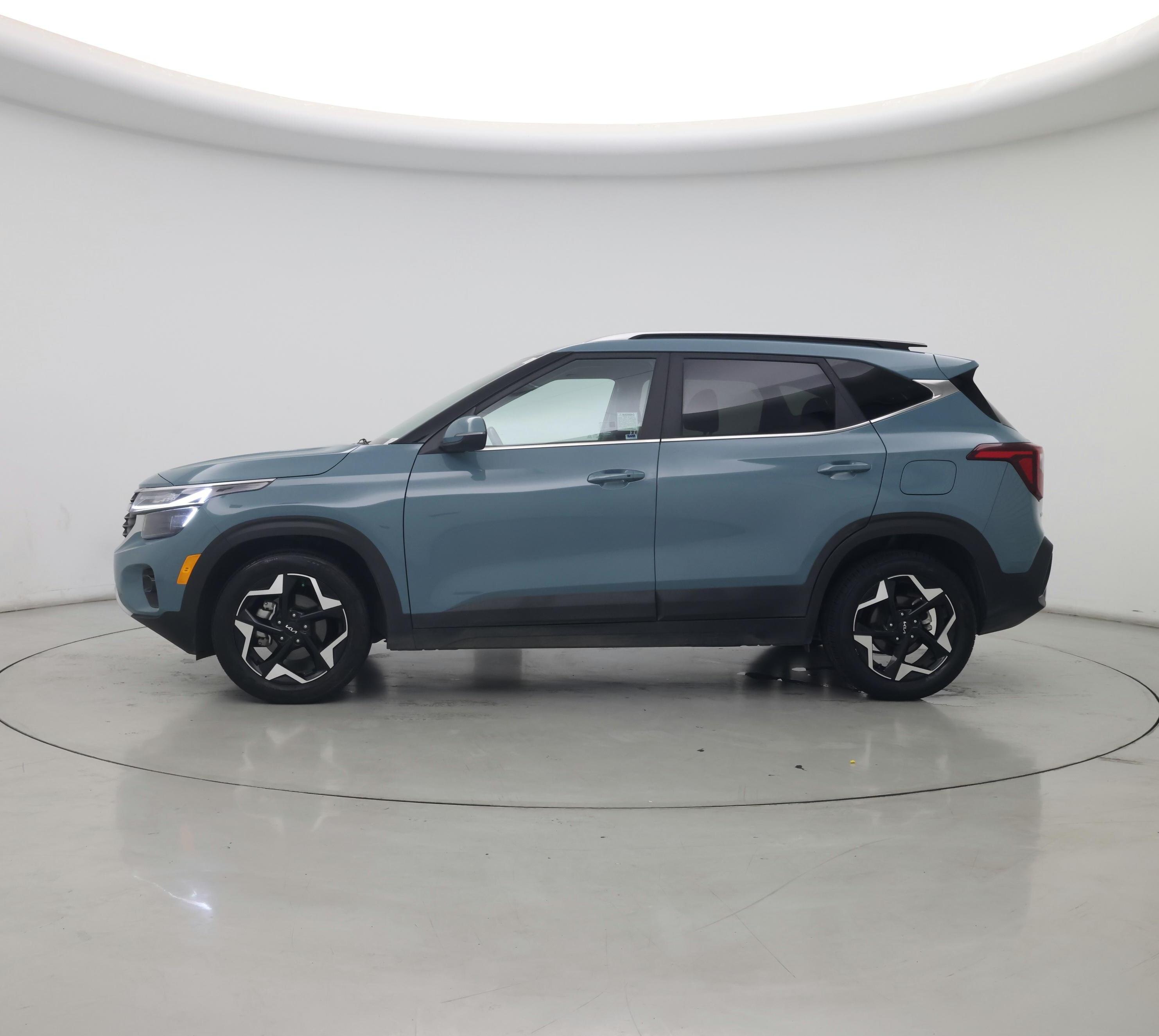 Thumbnail: 2024 Kia Seltos - 3