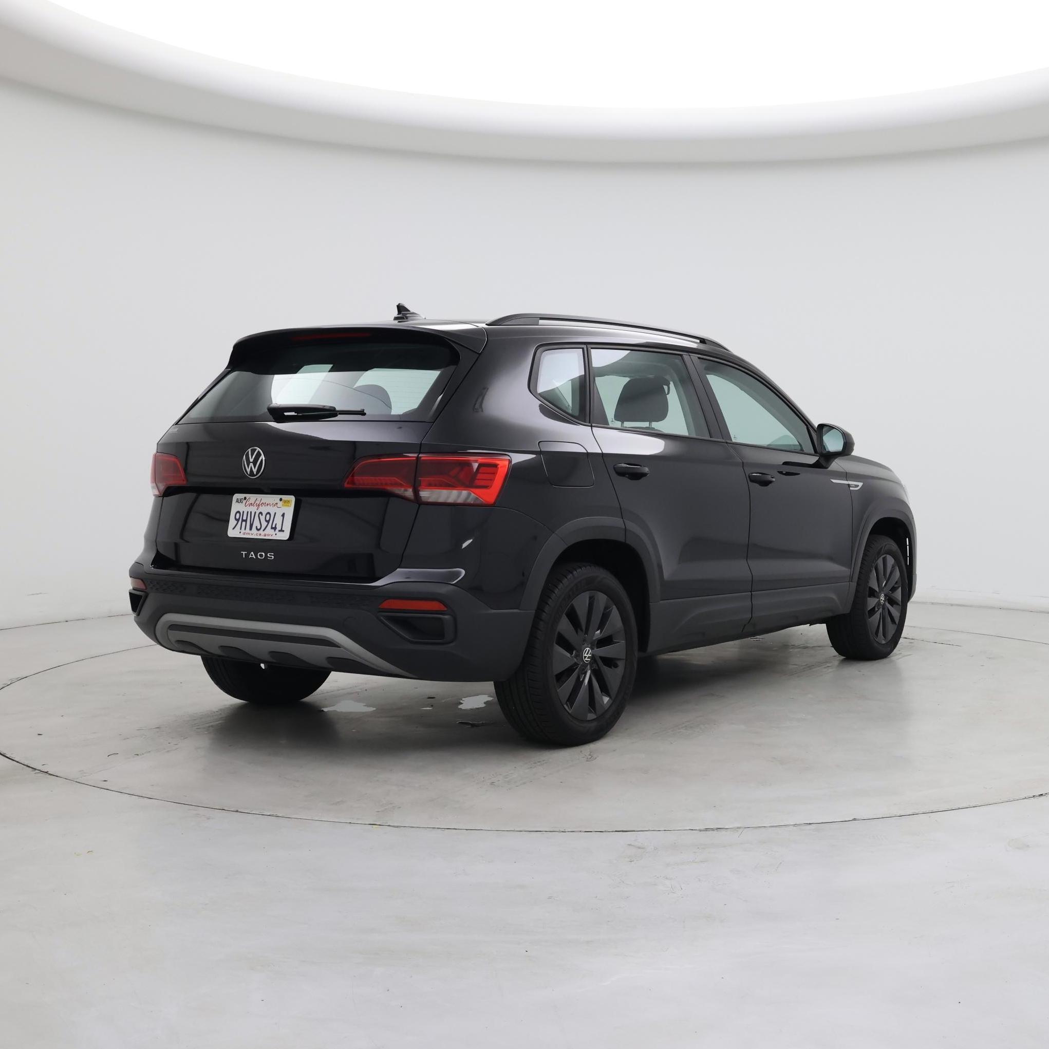 Thumbnail: 2023 Volkswagen Taos - 8