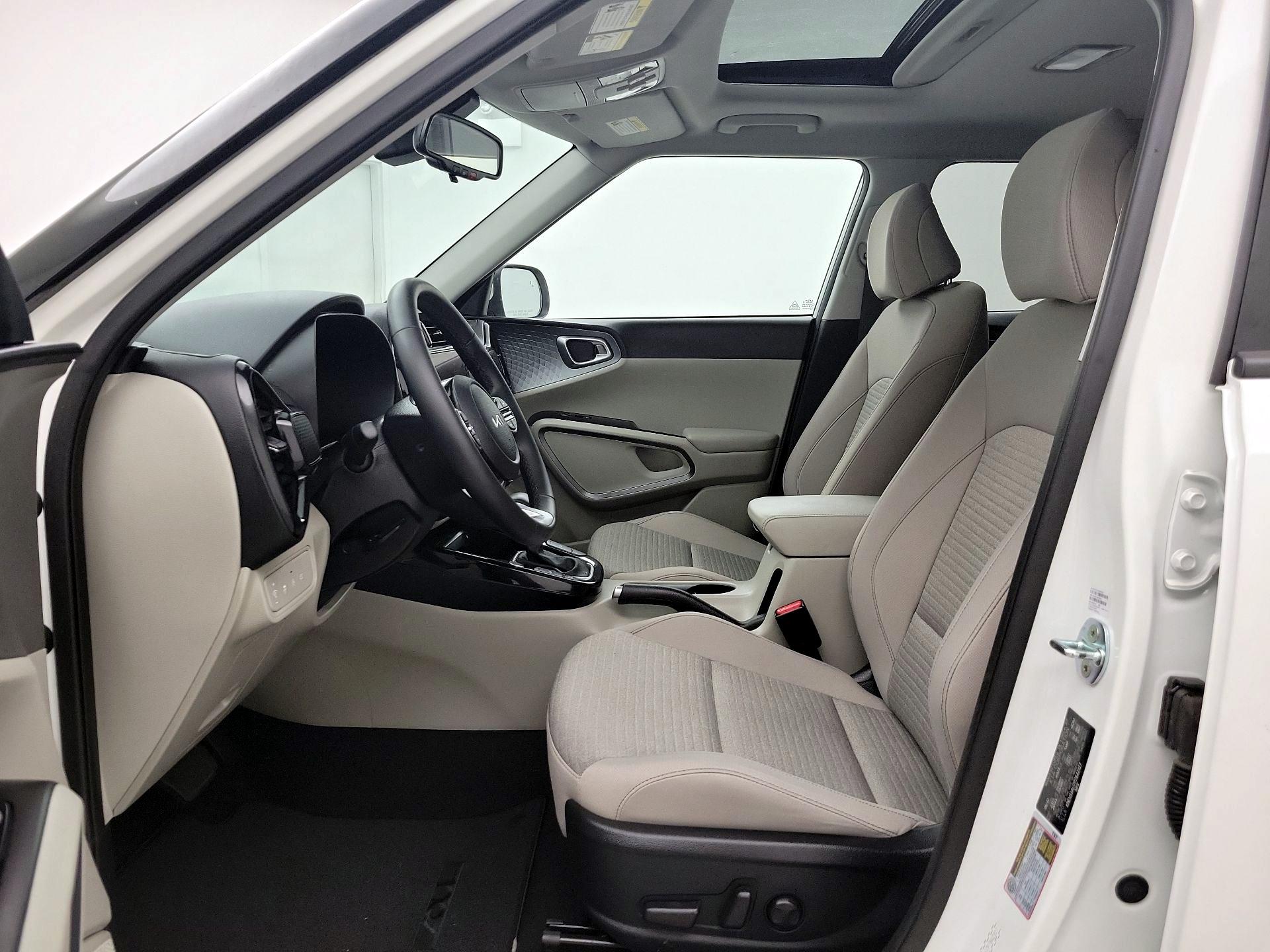 Thumbnail: 2023 Kia Soul - 11