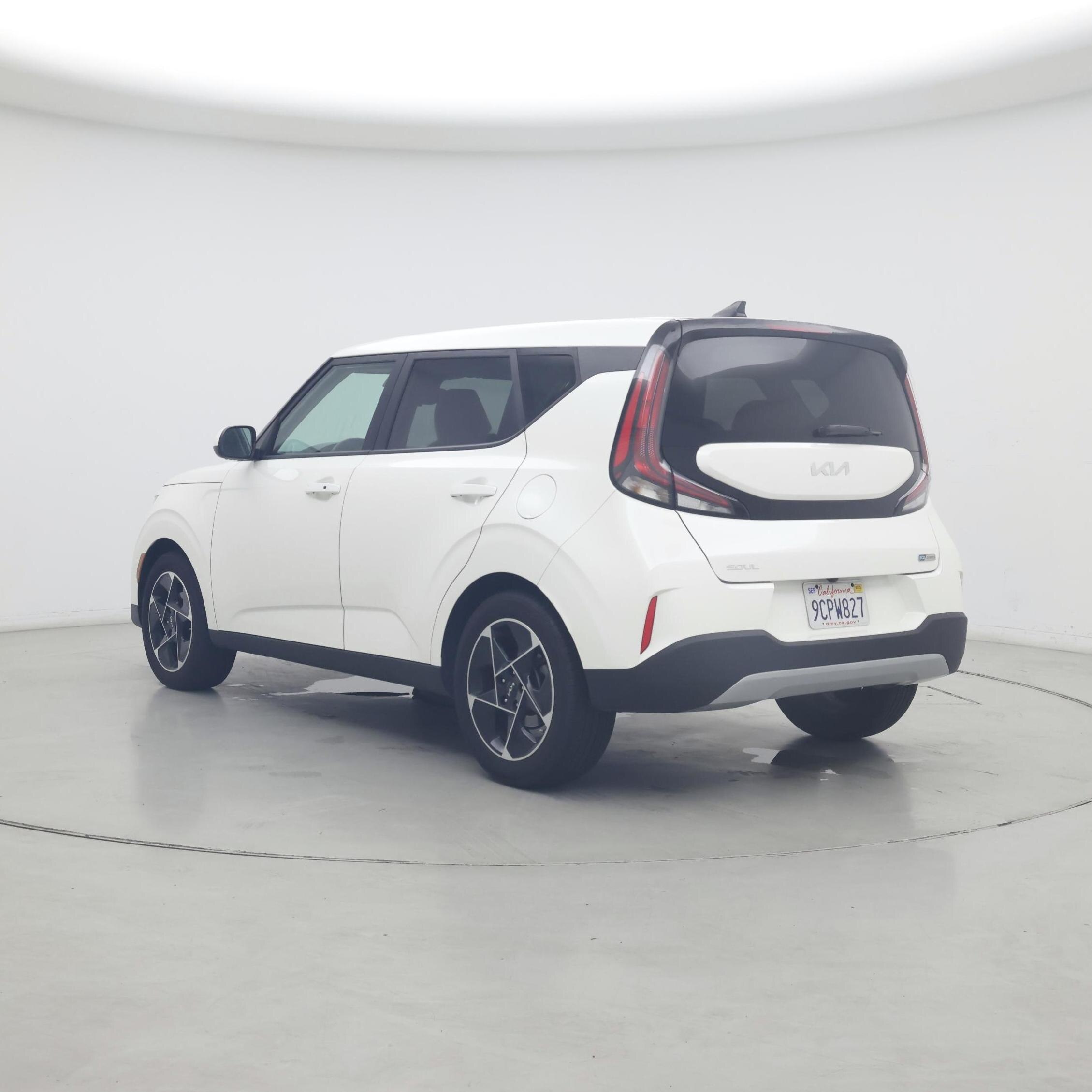 Thumbnail: 2023 Kia Soul - 2