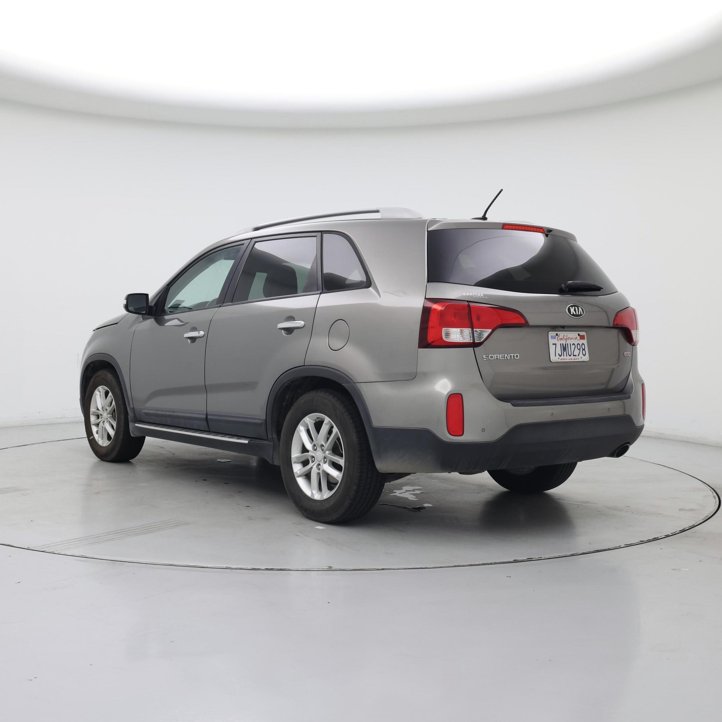 Thumbnail: 2015 Kia Sorento - 2