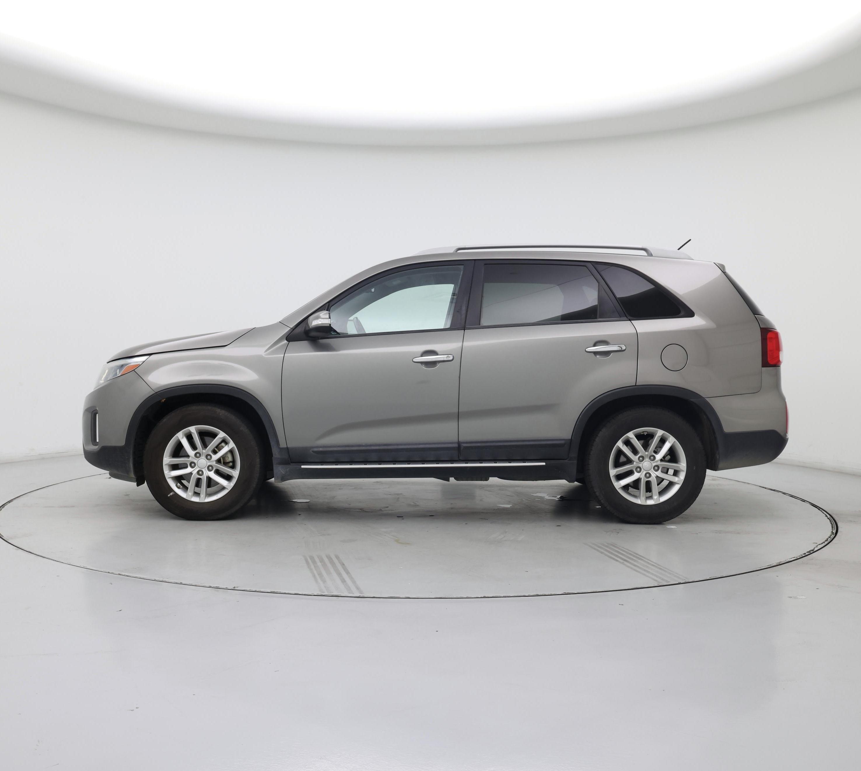 Thumbnail: 2015 Kia Sorento - 3