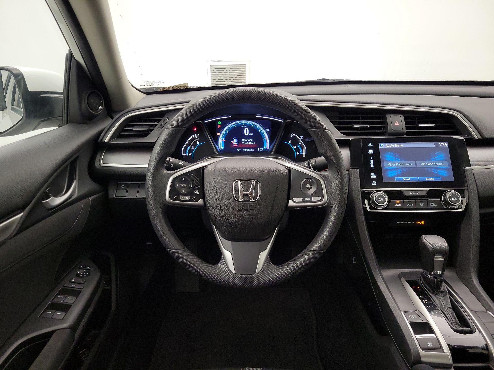 Thumbnail: 2017 Honda Civic - 10