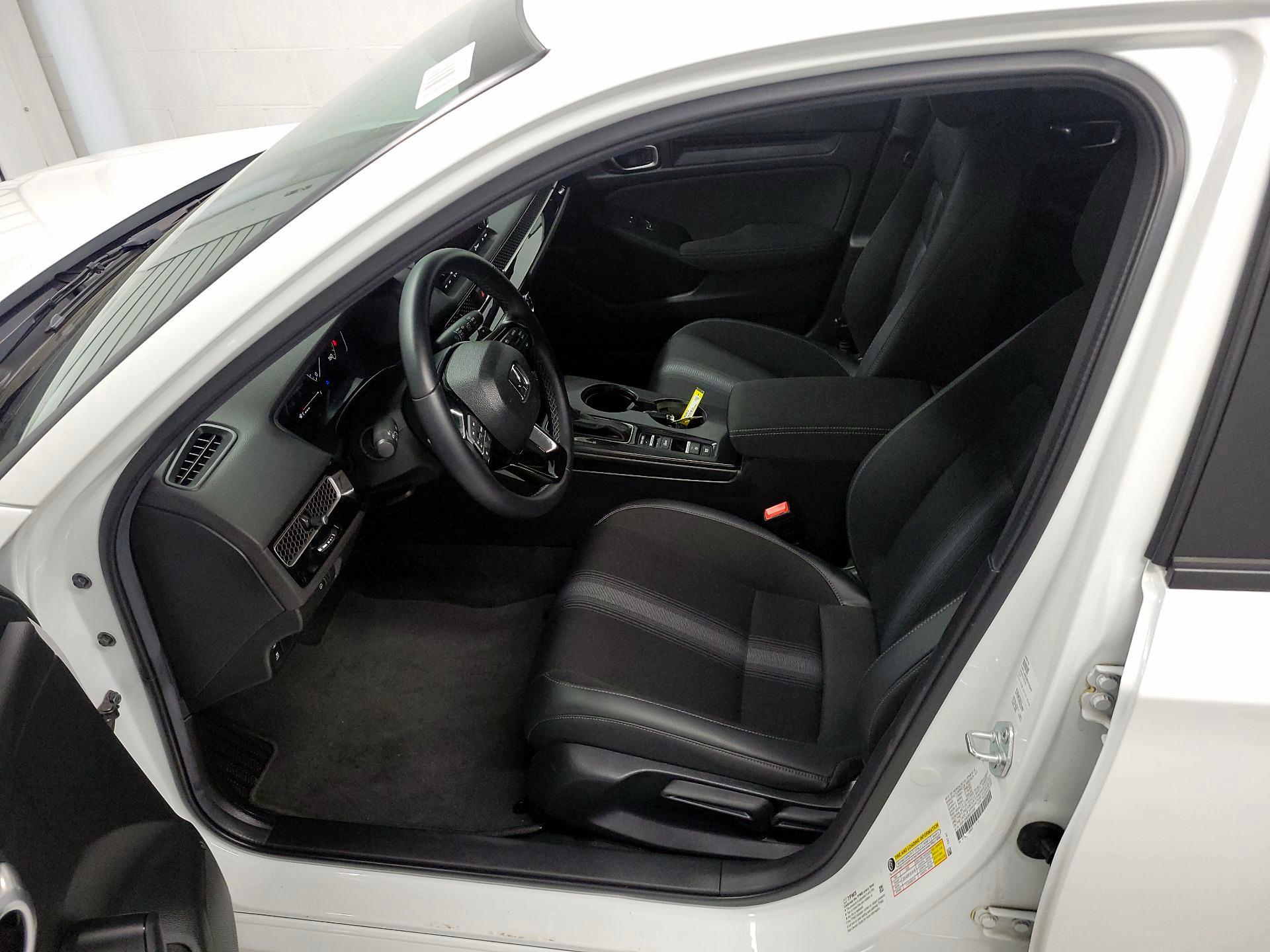 Thumbnail: 2024 Honda Civic - 11