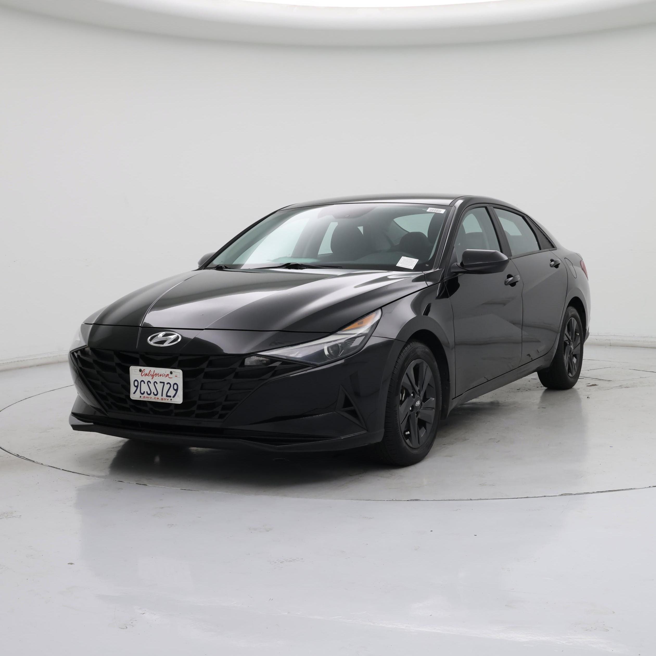 Thumbnail: 2023 Hyundai Elantra - 4