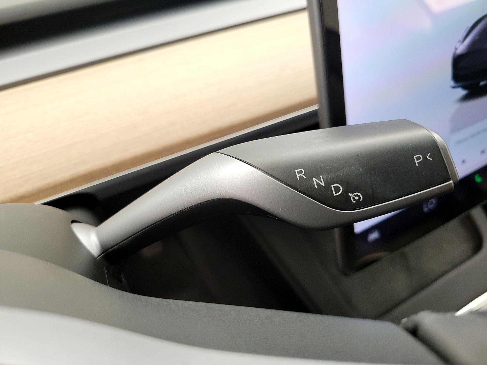 Thumbnail: 2022 Tesla Model 3 - 17