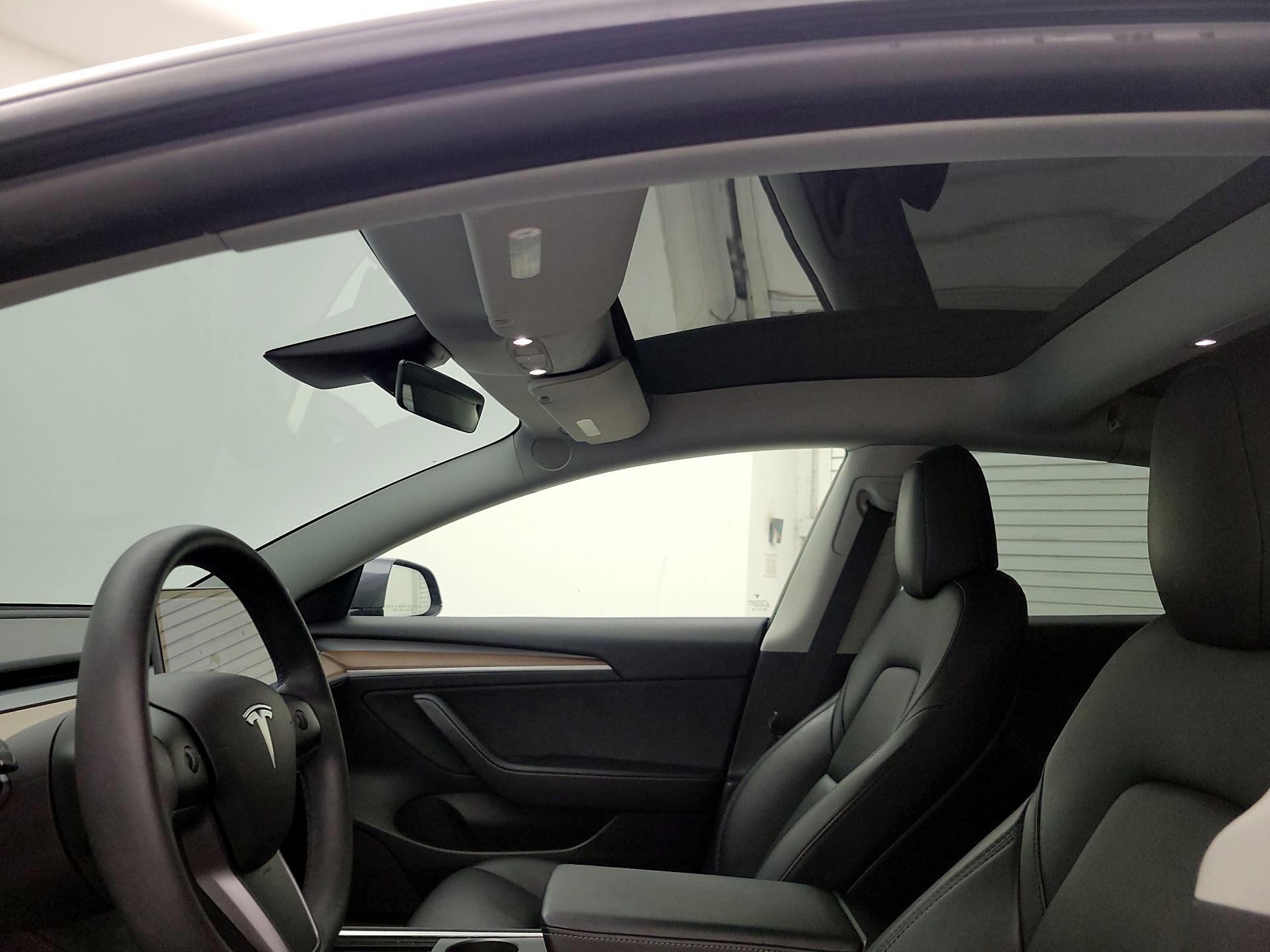 Thumbnail: 2022 Tesla Model 3 - 19