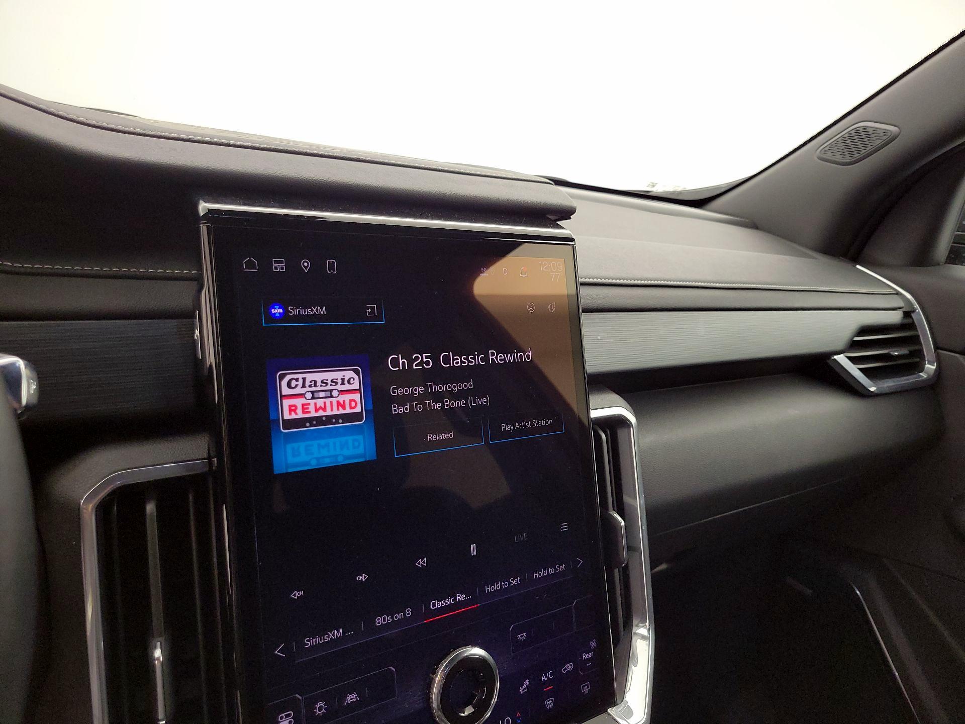 Thumbnail: 2025 GMC Acadia - 15