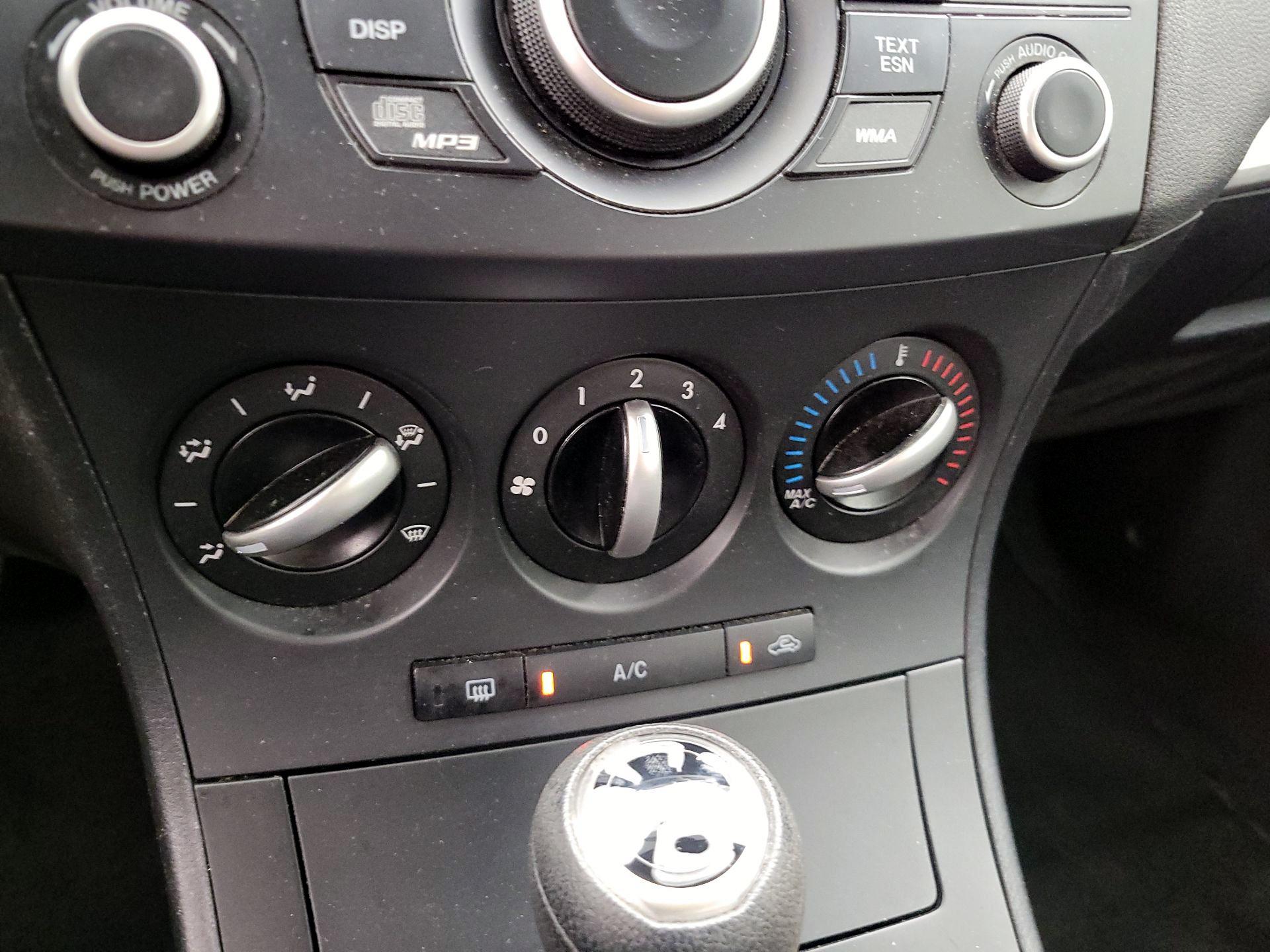 Thumbnail: 2013 Mazda Mazda3 - 15