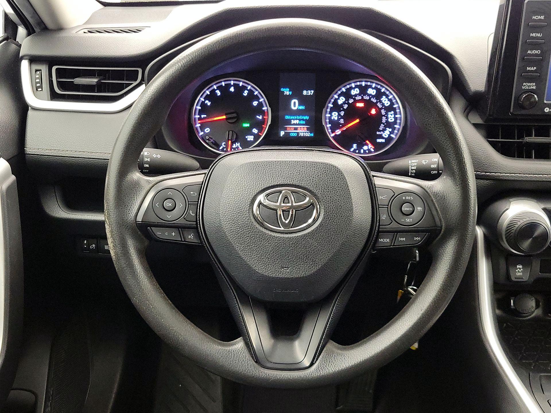 Thumbnail: 2020 Toyota RAV4 - 10