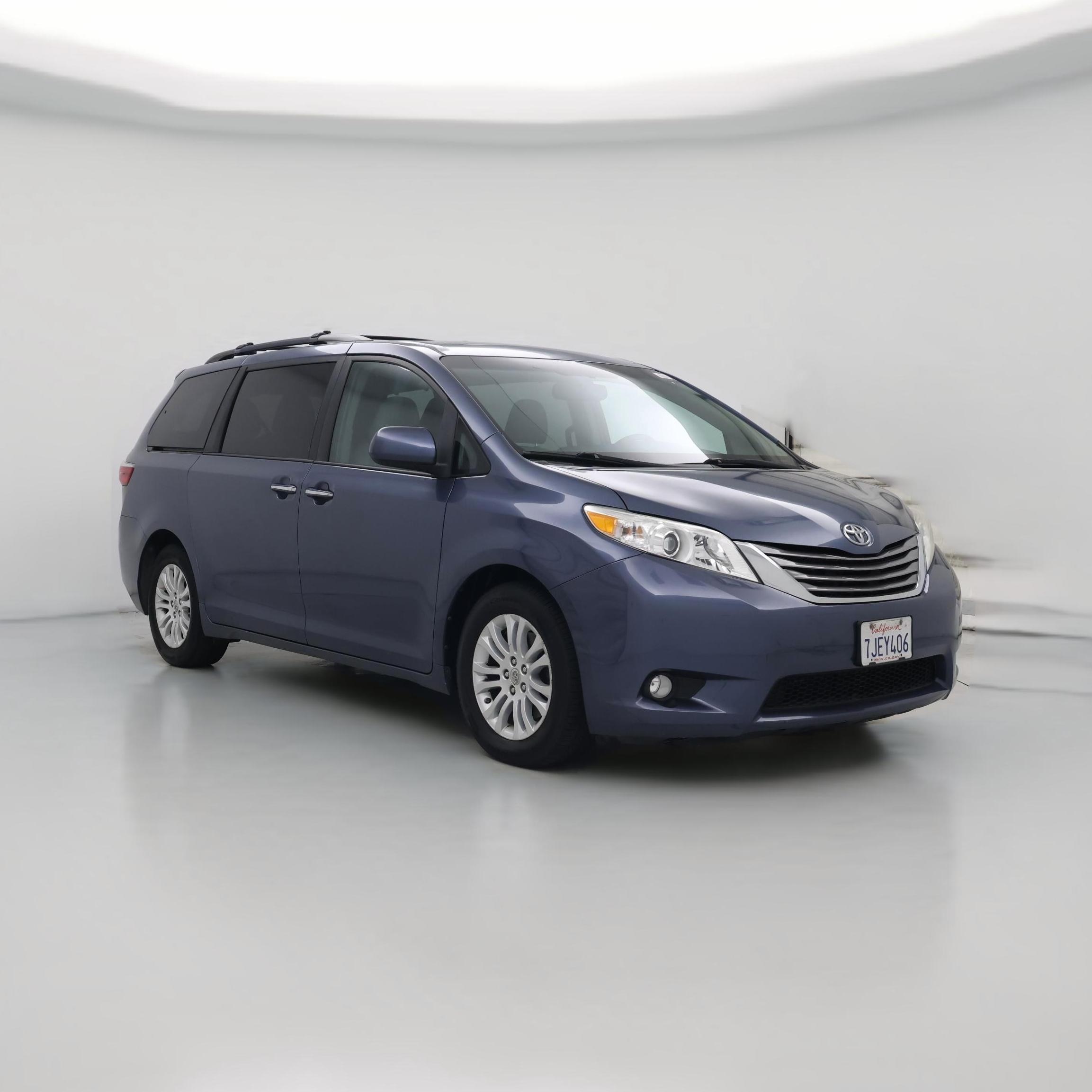 Thumbnail: 2015 Toyota Sienna - 1