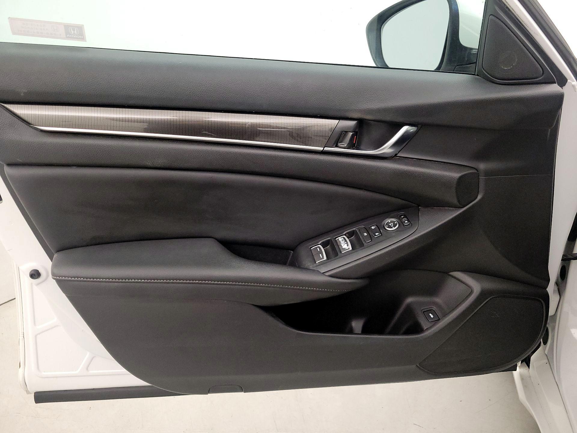 Thumbnail: 2019 Honda Accord - 12