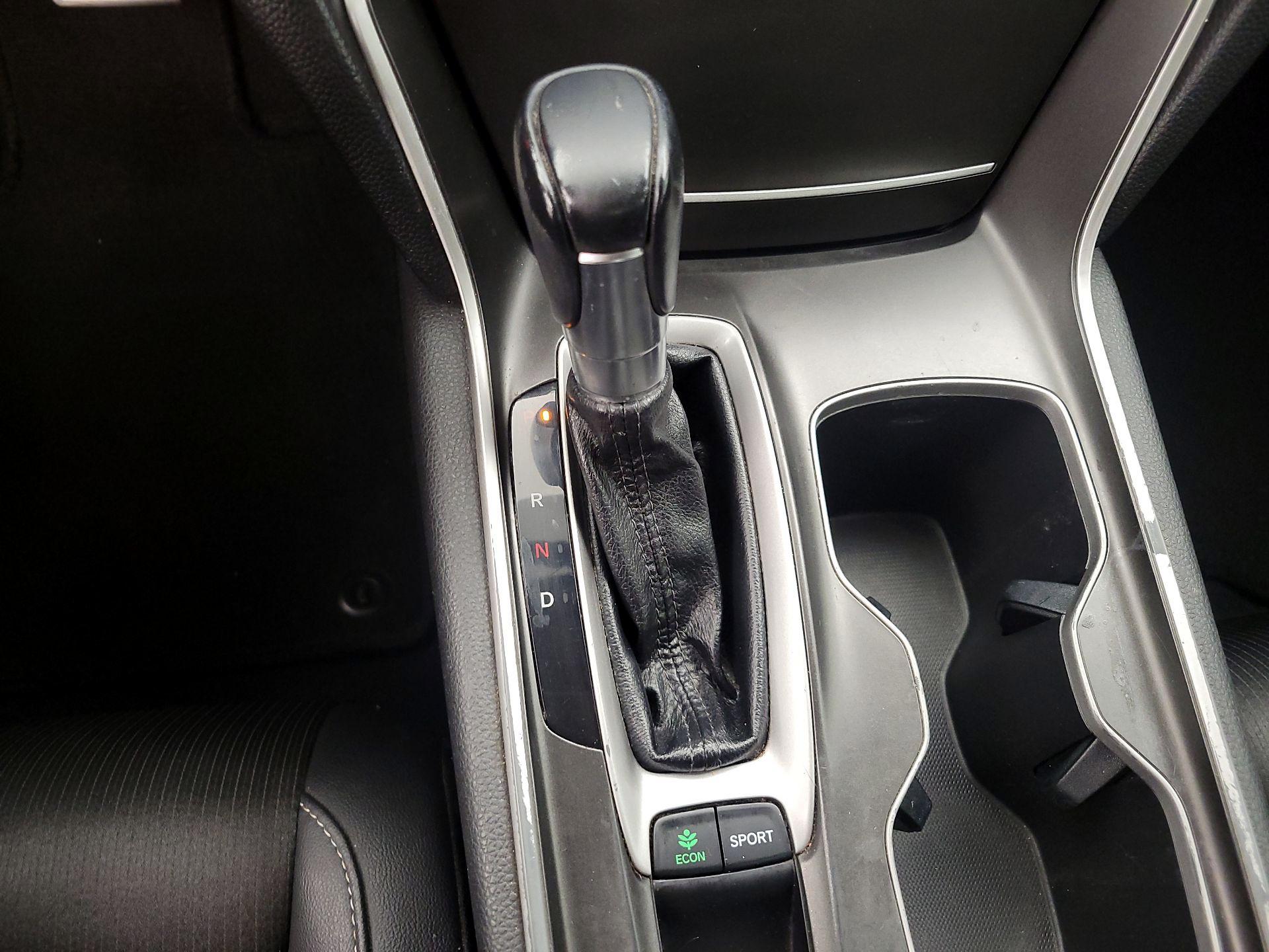 Thumbnail: 2019 Honda Accord - 17