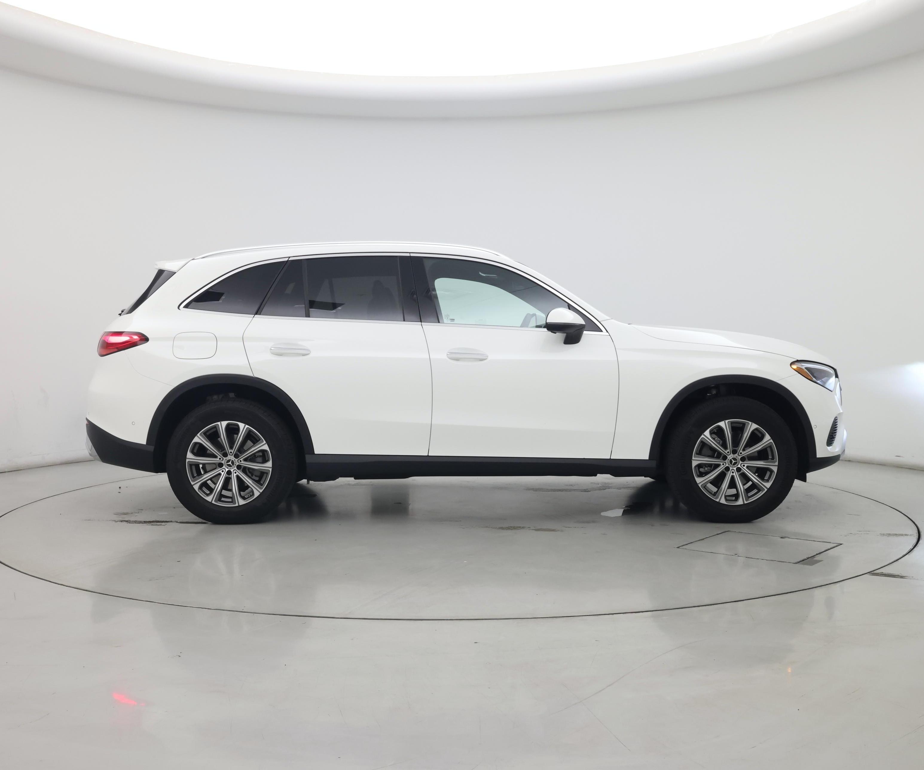 Thumbnail: 2023 Mercedes-Benz GLC - 7