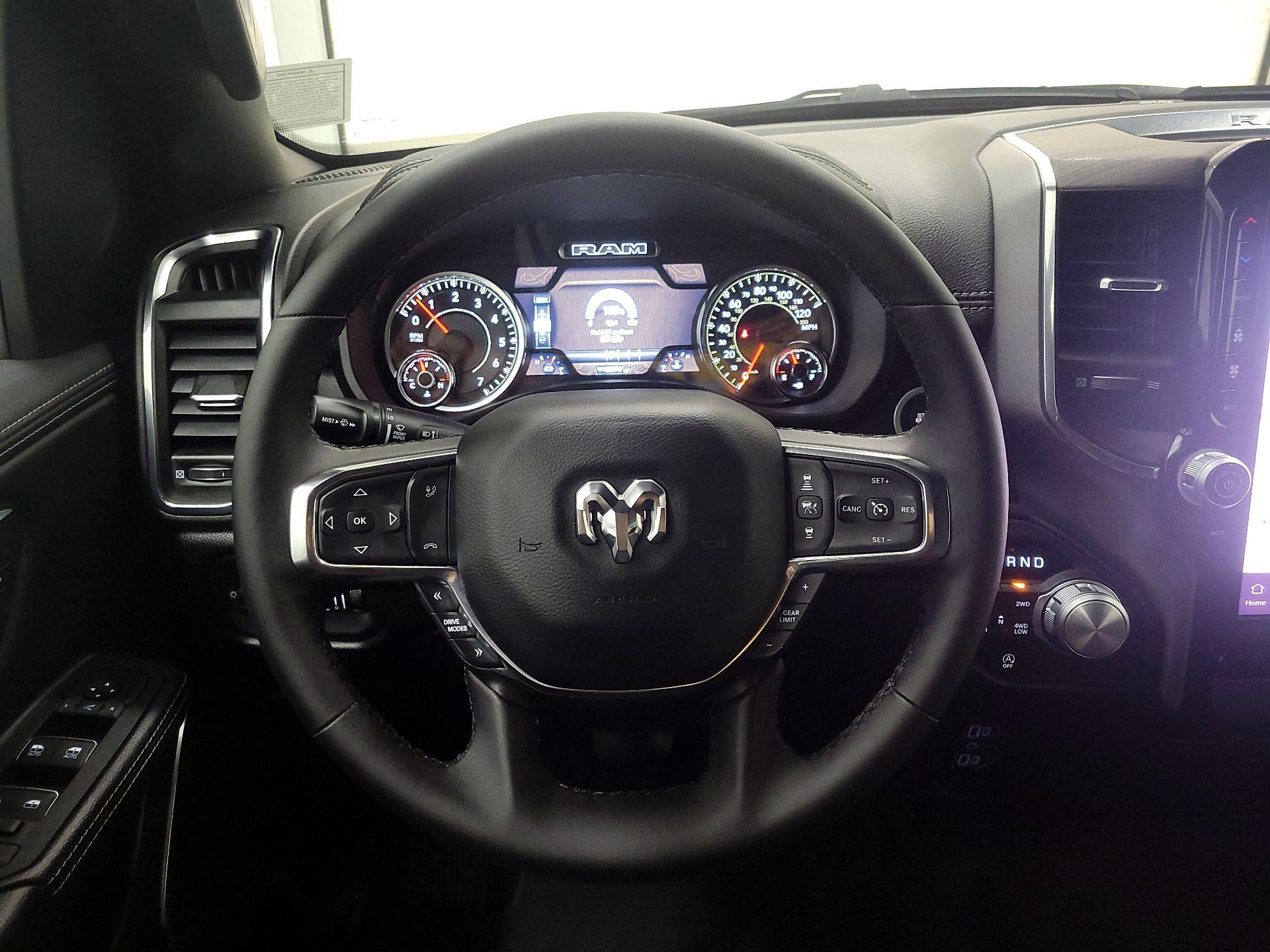 Thumbnail: 2025 RAM 1500 - 10