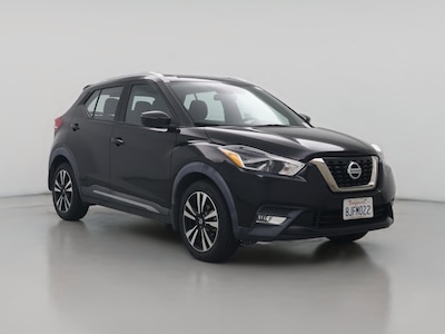 Black 2019 Nissan Kicks SR