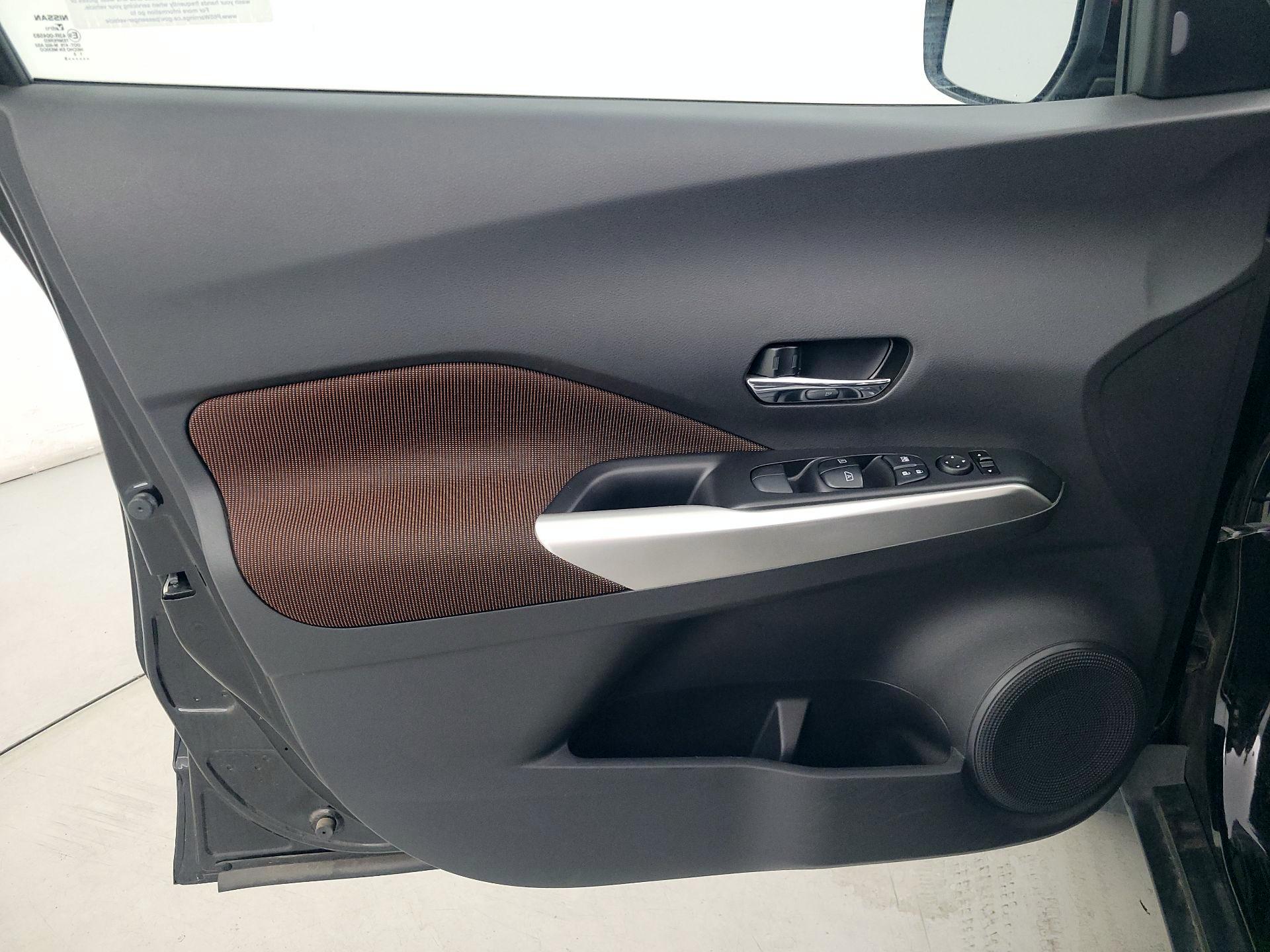 Thumbnail: 2019 Nissan Kicks - 12