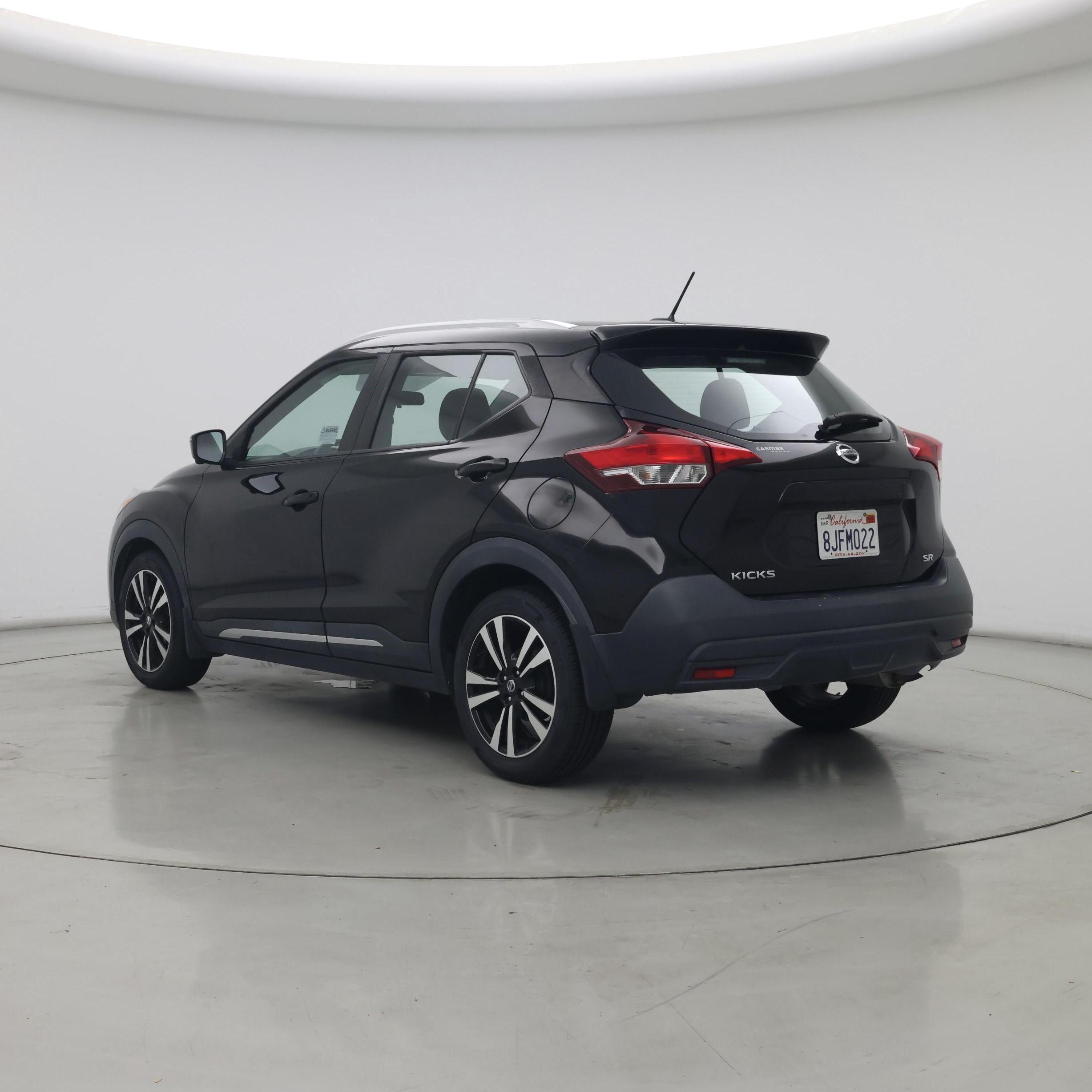 Thumbnail: 2019 Nissan Kicks - 2