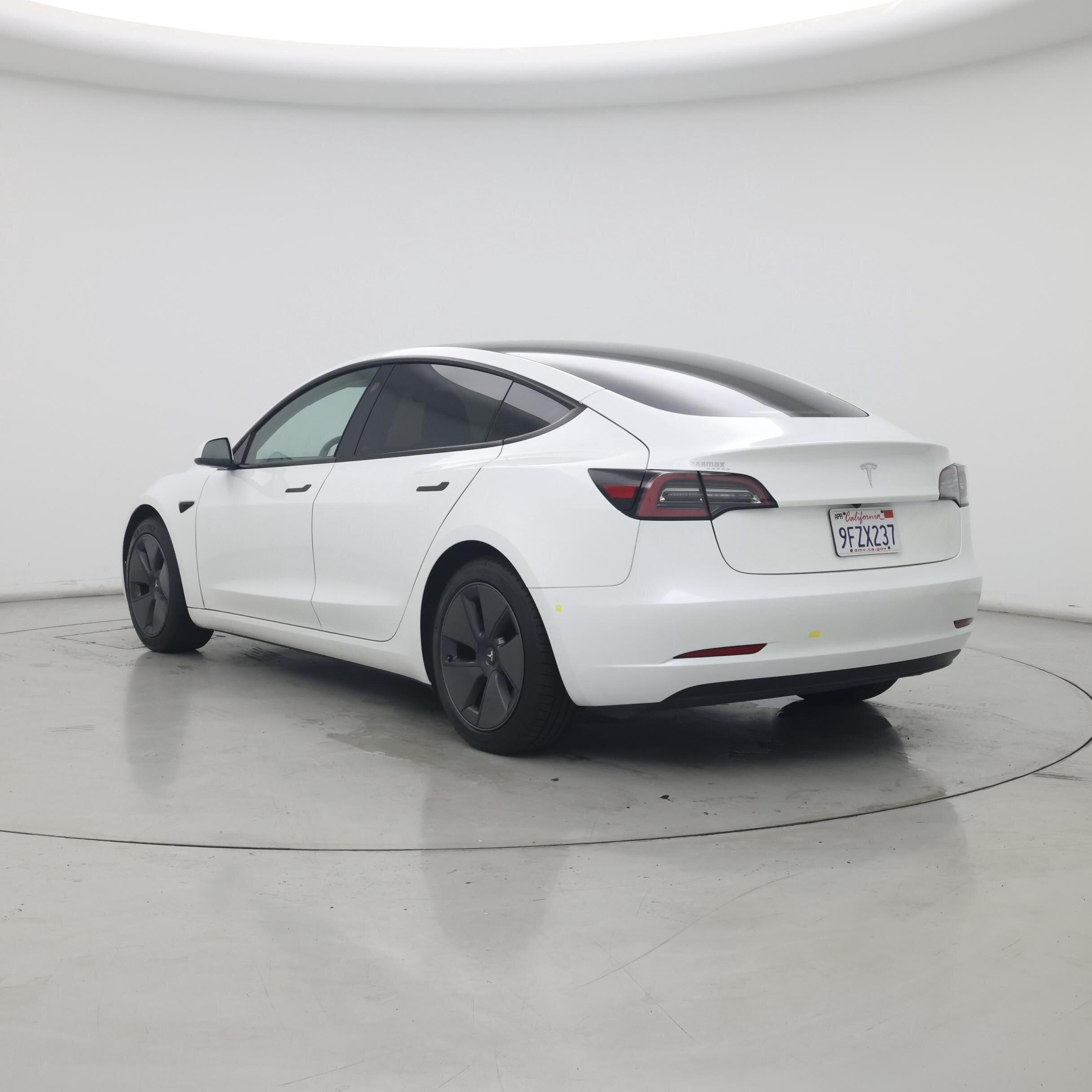 Thumbnail: 2023 Tesla Model 3 - 2