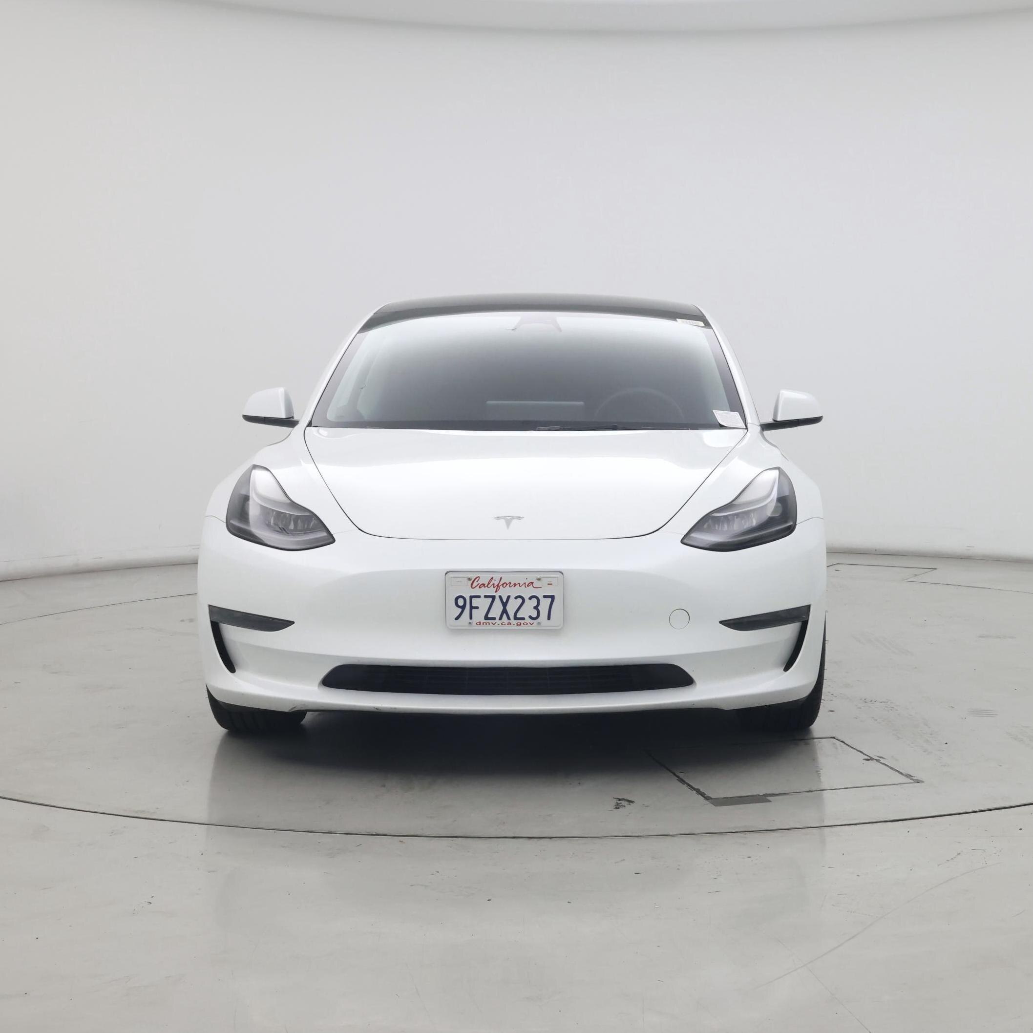 Thumbnail: 2023 Tesla Model 3 - 5
