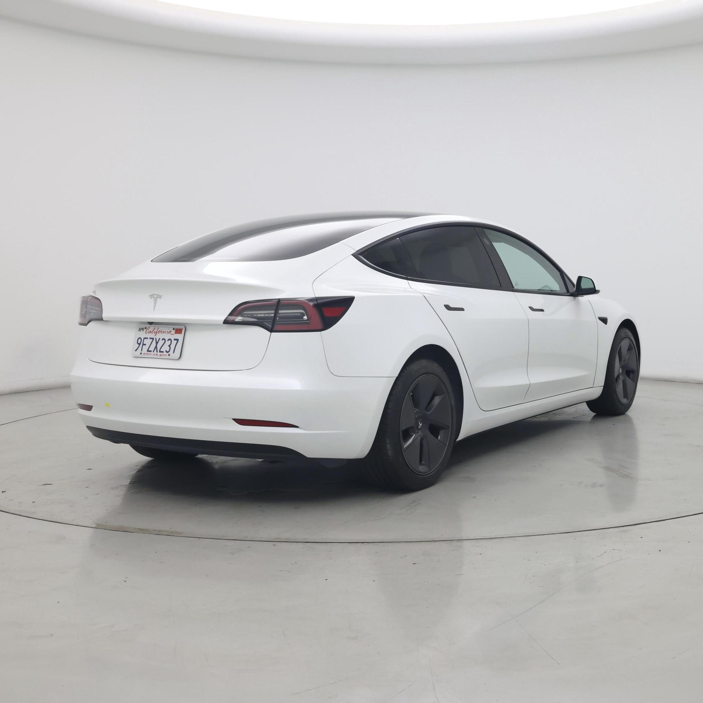 Thumbnail: 2023 Tesla Model 3 - 8