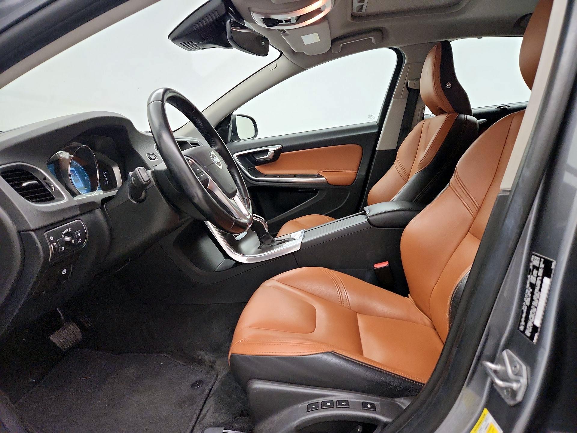Thumbnail: 2016 Volvo S60 - 11
