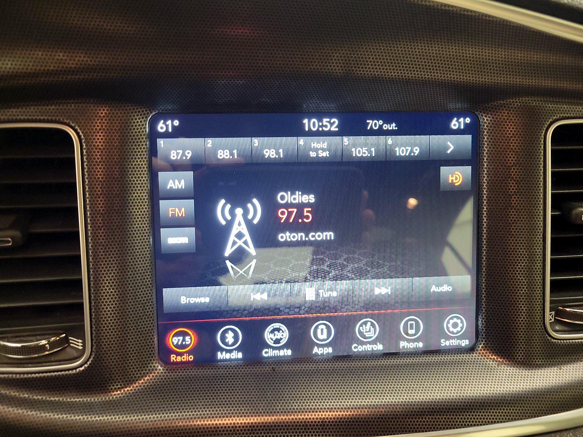 Thumbnail: 2018 Dodge Charger - 15