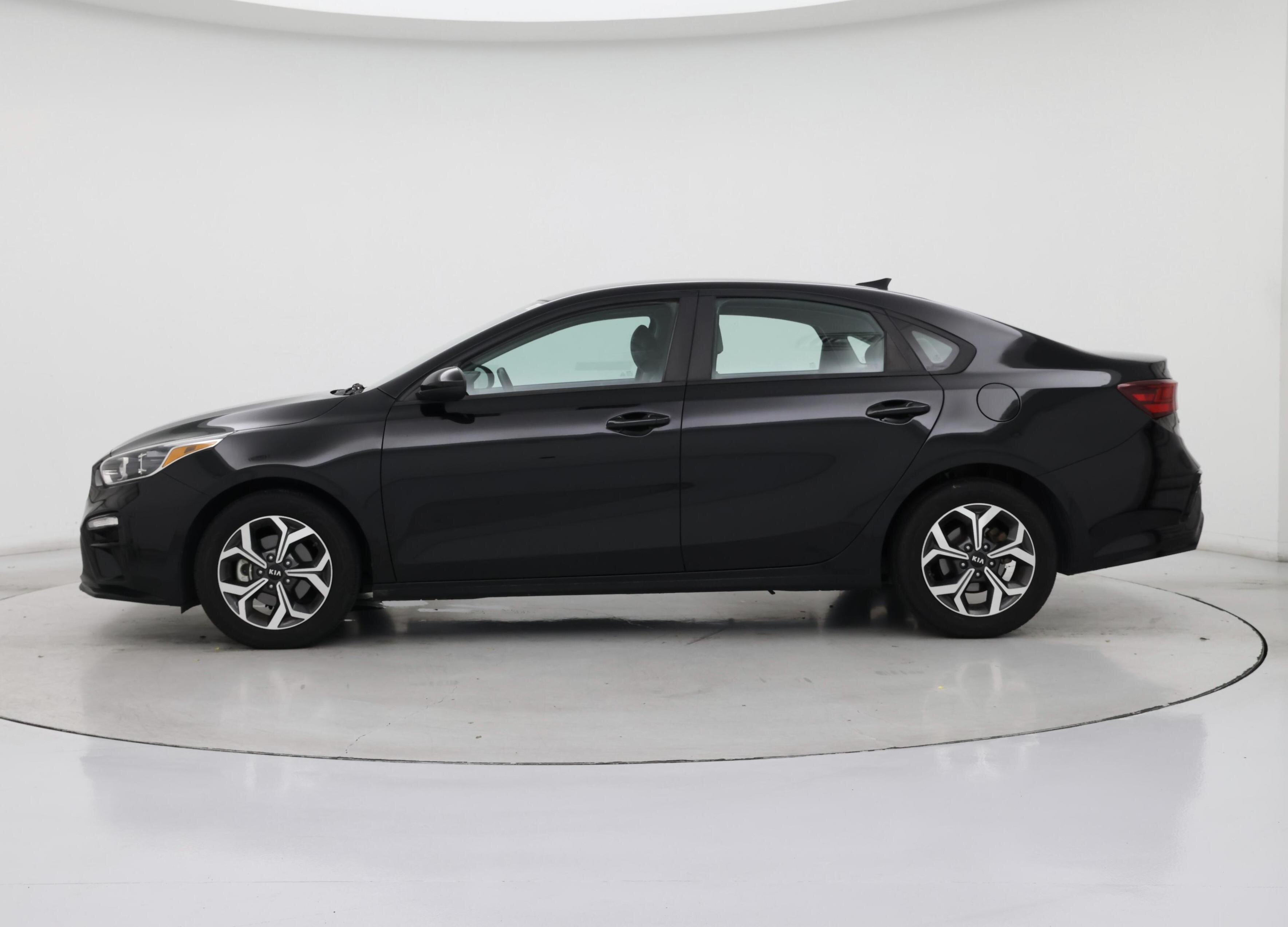 Thumbnail: 2021 Kia Forte - 3
