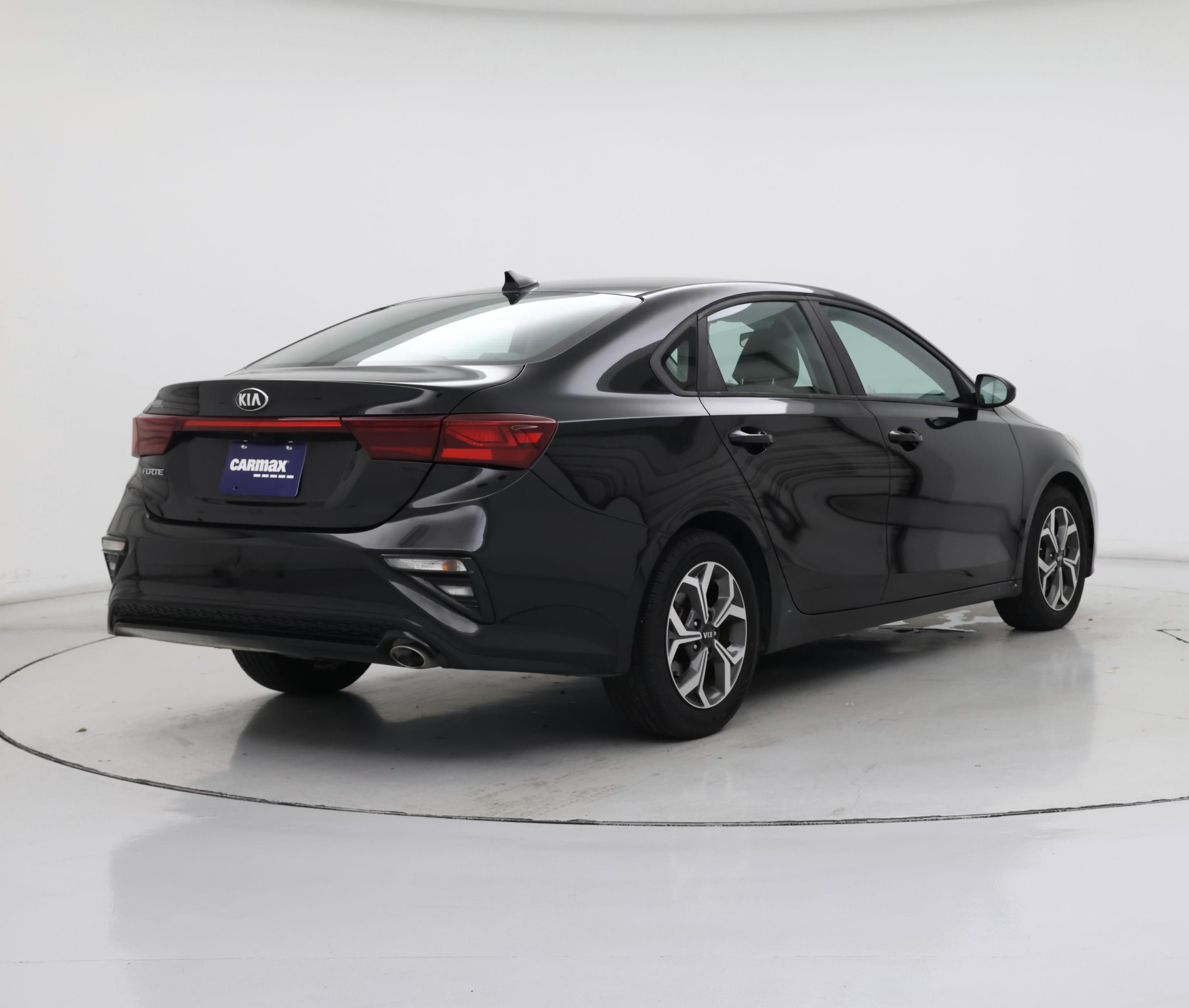 Thumbnail: 2021 Kia Forte - 8
