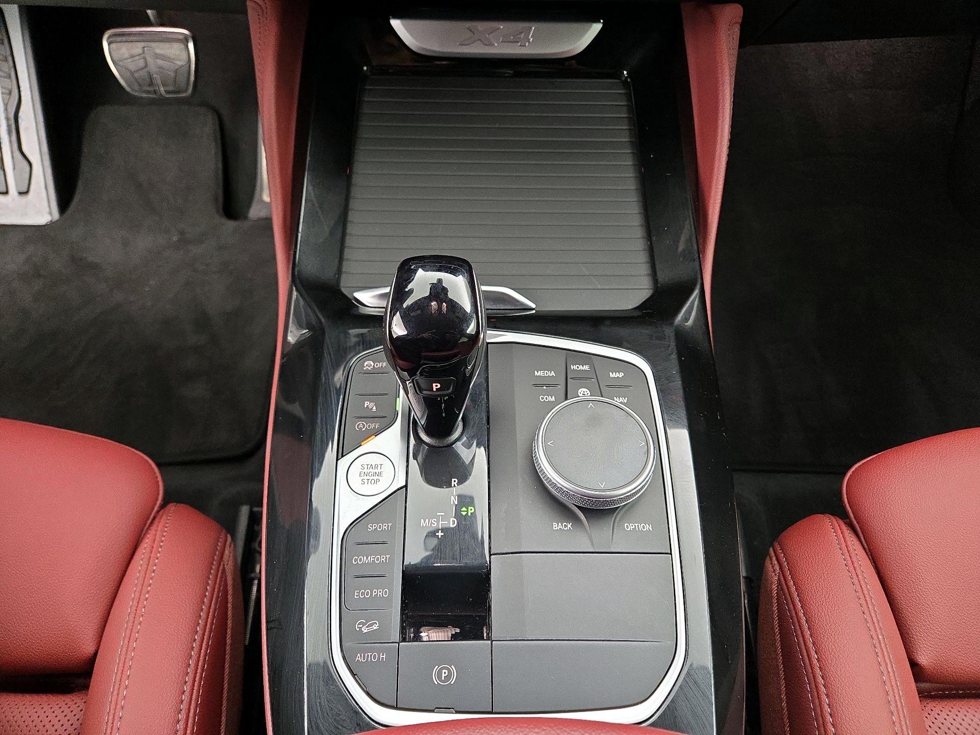 Thumbnail: 2022 BMW X4 - 18