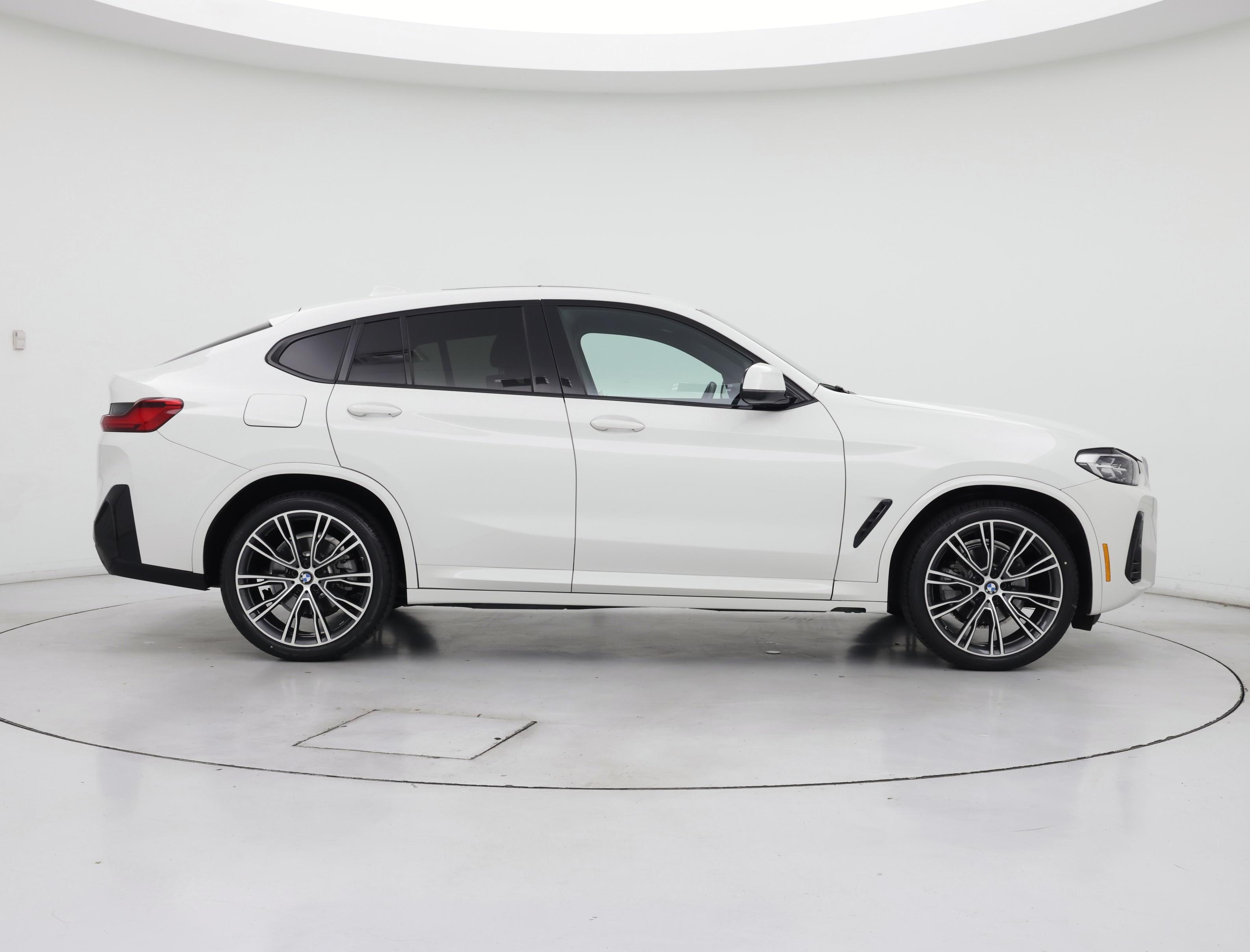 Thumbnail: 2022 BMW X4 - 7