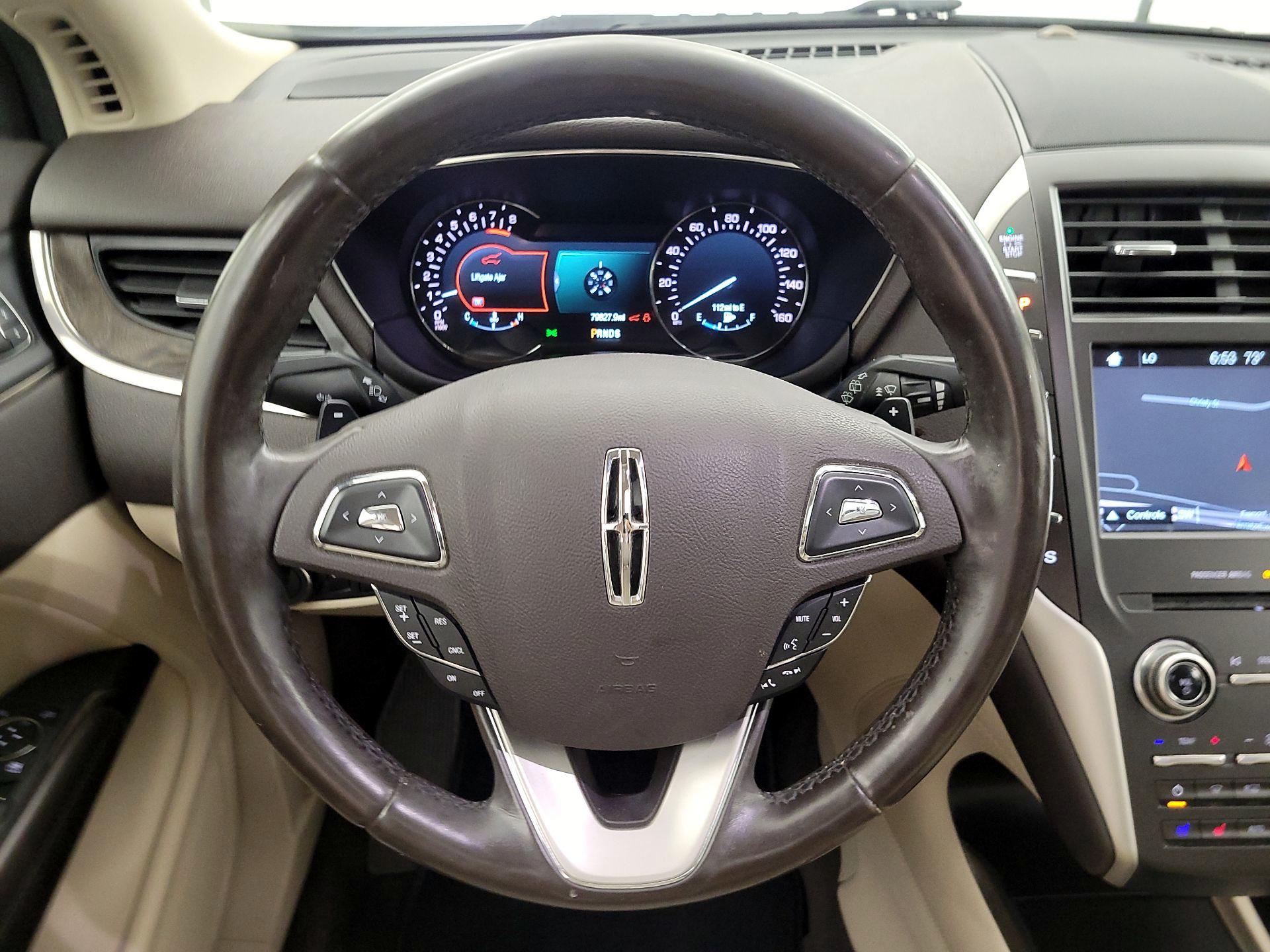 Thumbnail: 2017 Lincoln MKC - 10