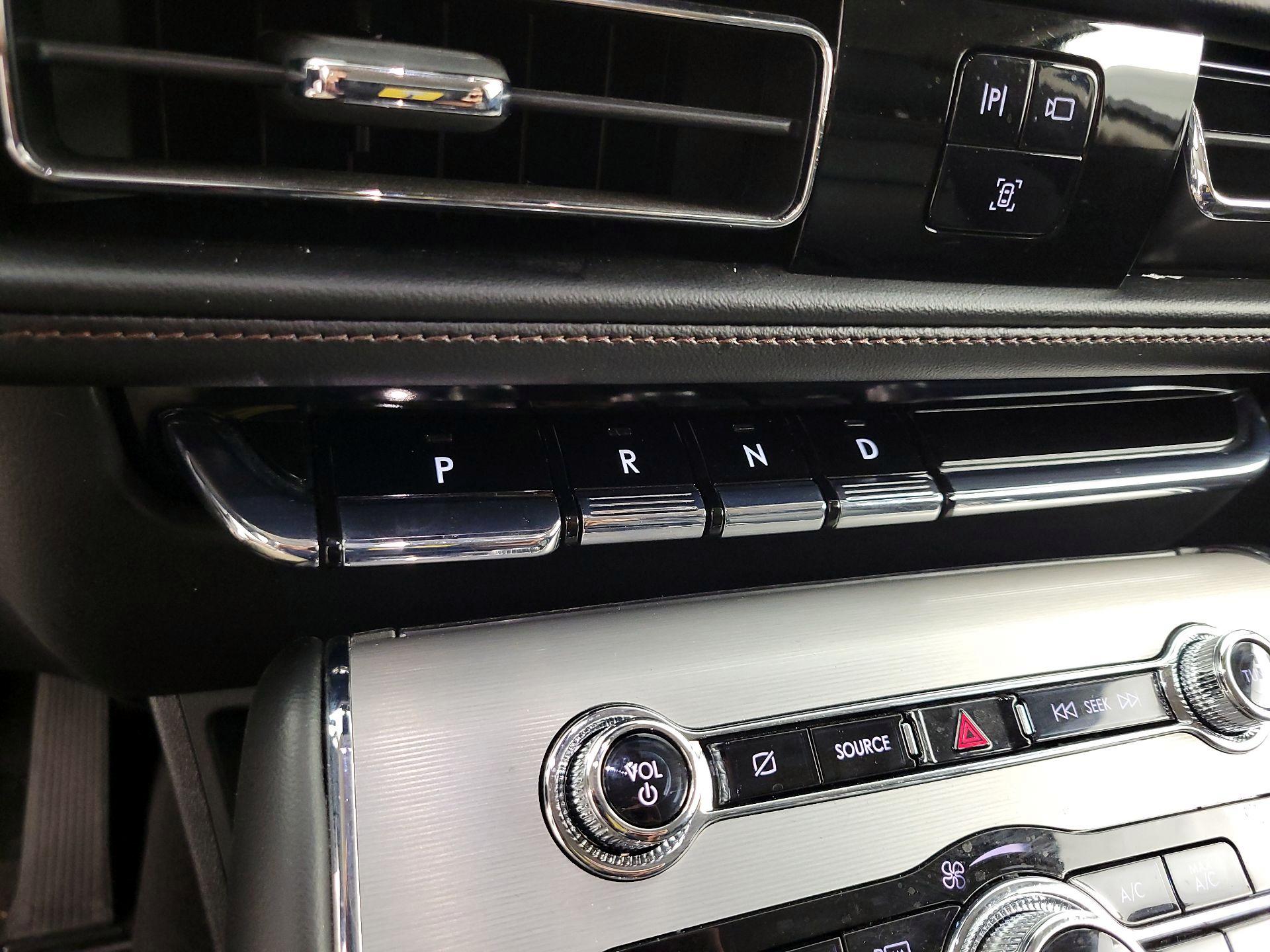 Thumbnail: 2024 Lincoln Aviator - 17