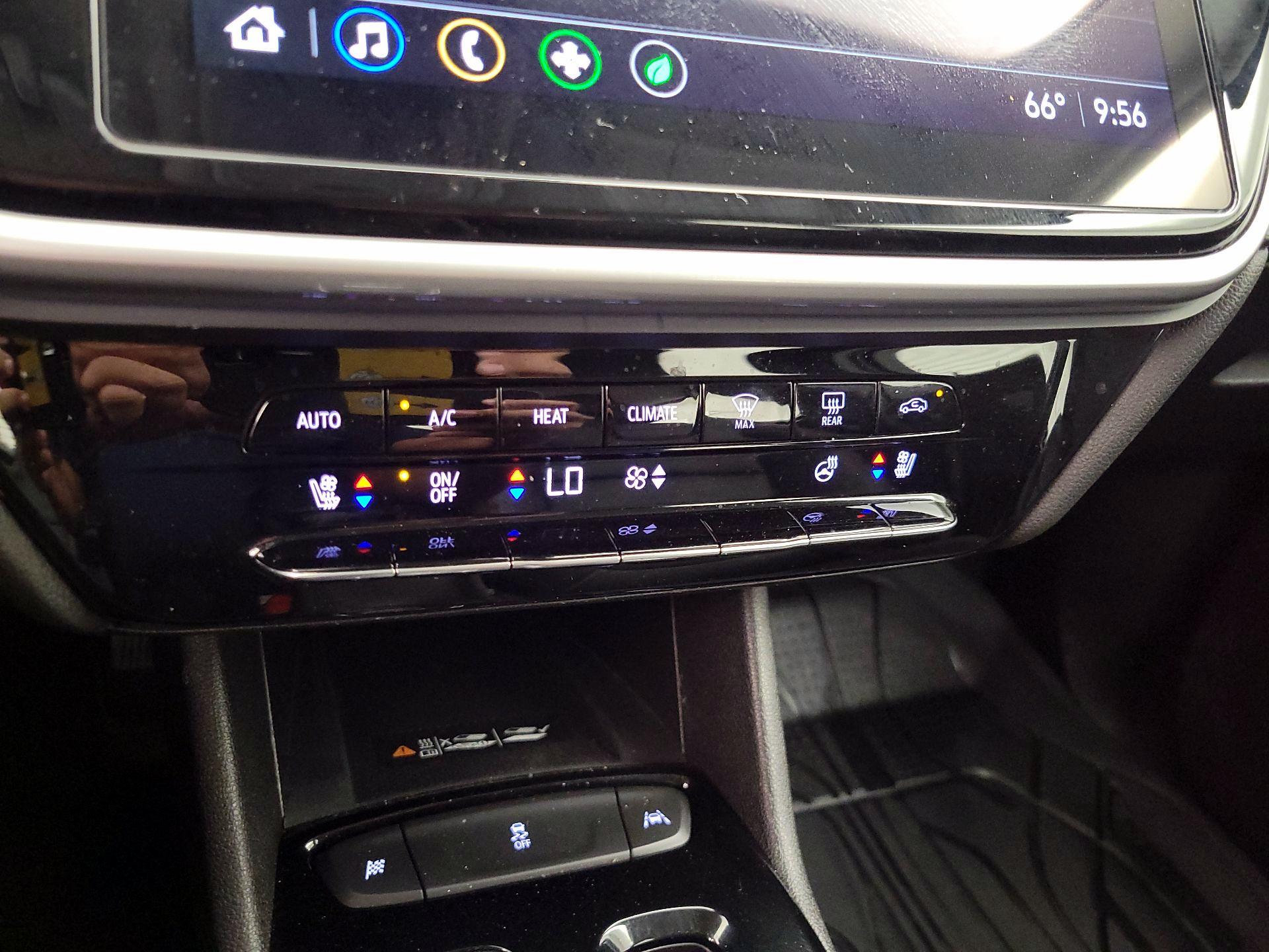 Thumbnail: 2023 Chevrolet Bolt EUV - 15