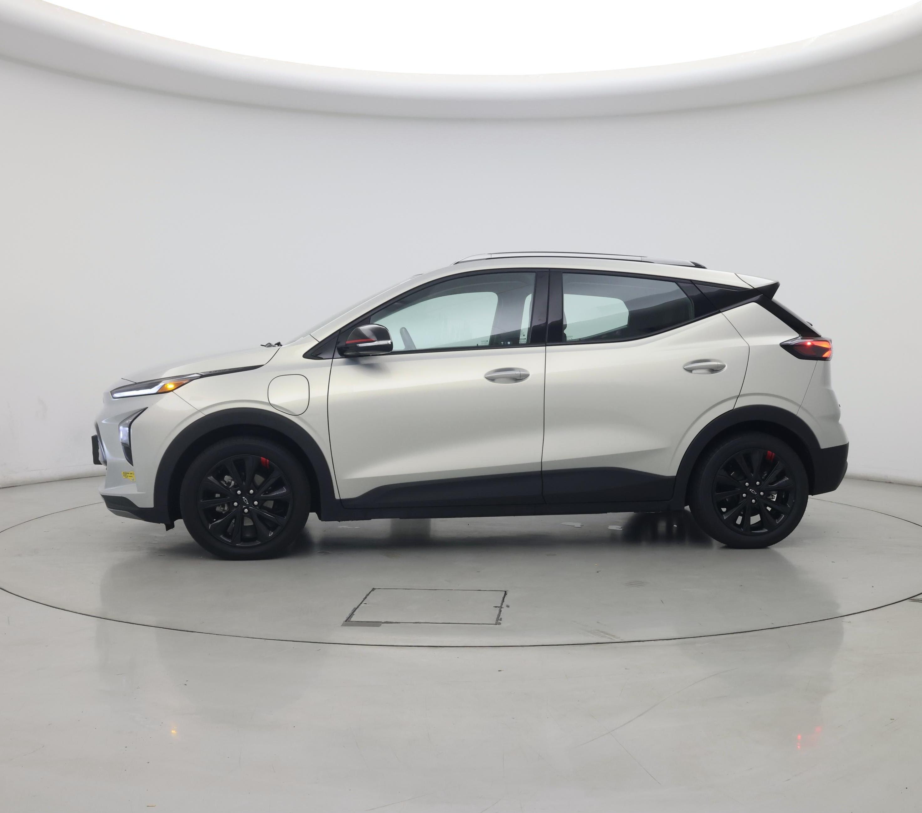 Thumbnail: 2023 Chevrolet Bolt EUV - 3