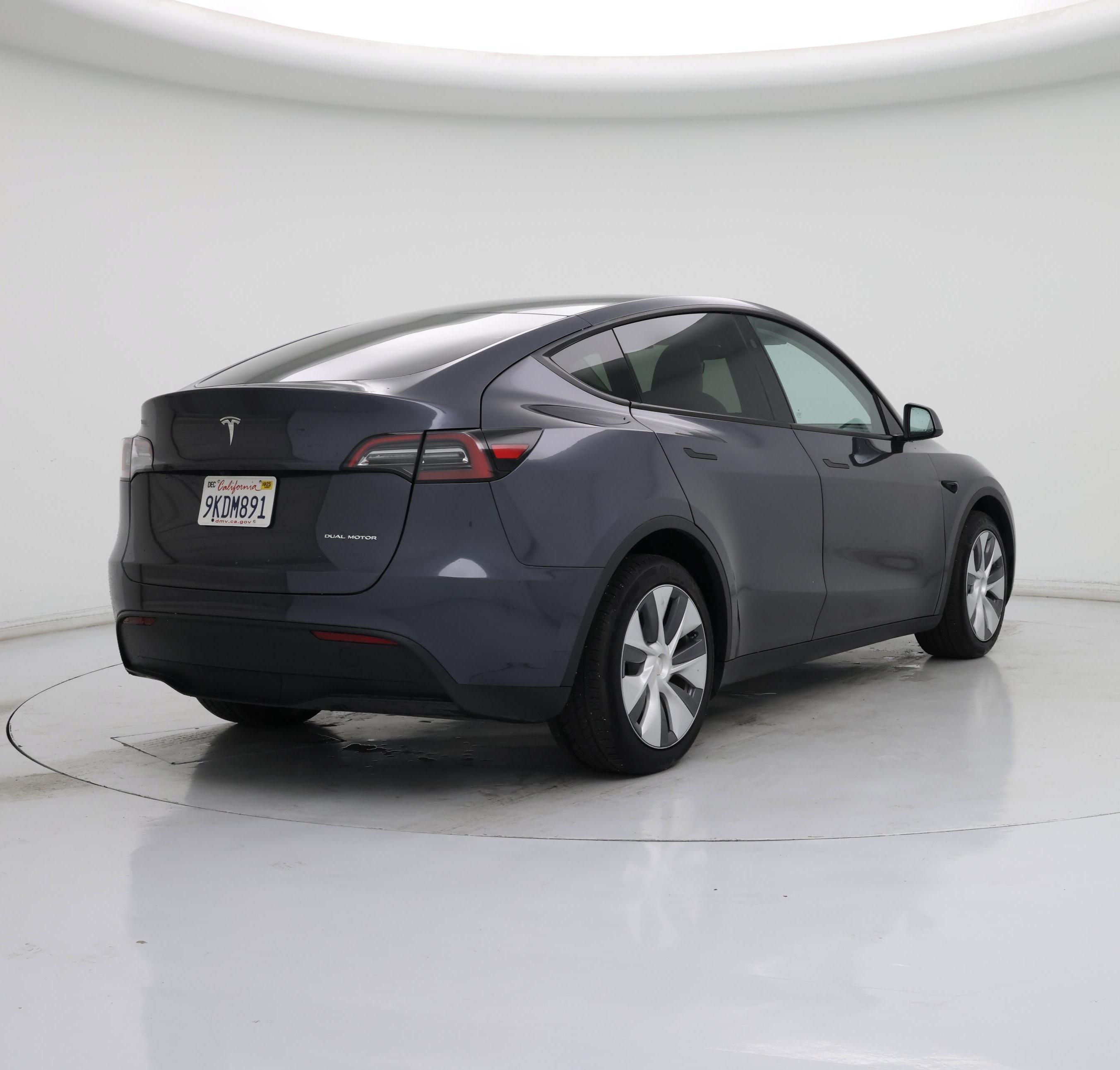 Thumbnail: 2023 Tesla Model Y - 8