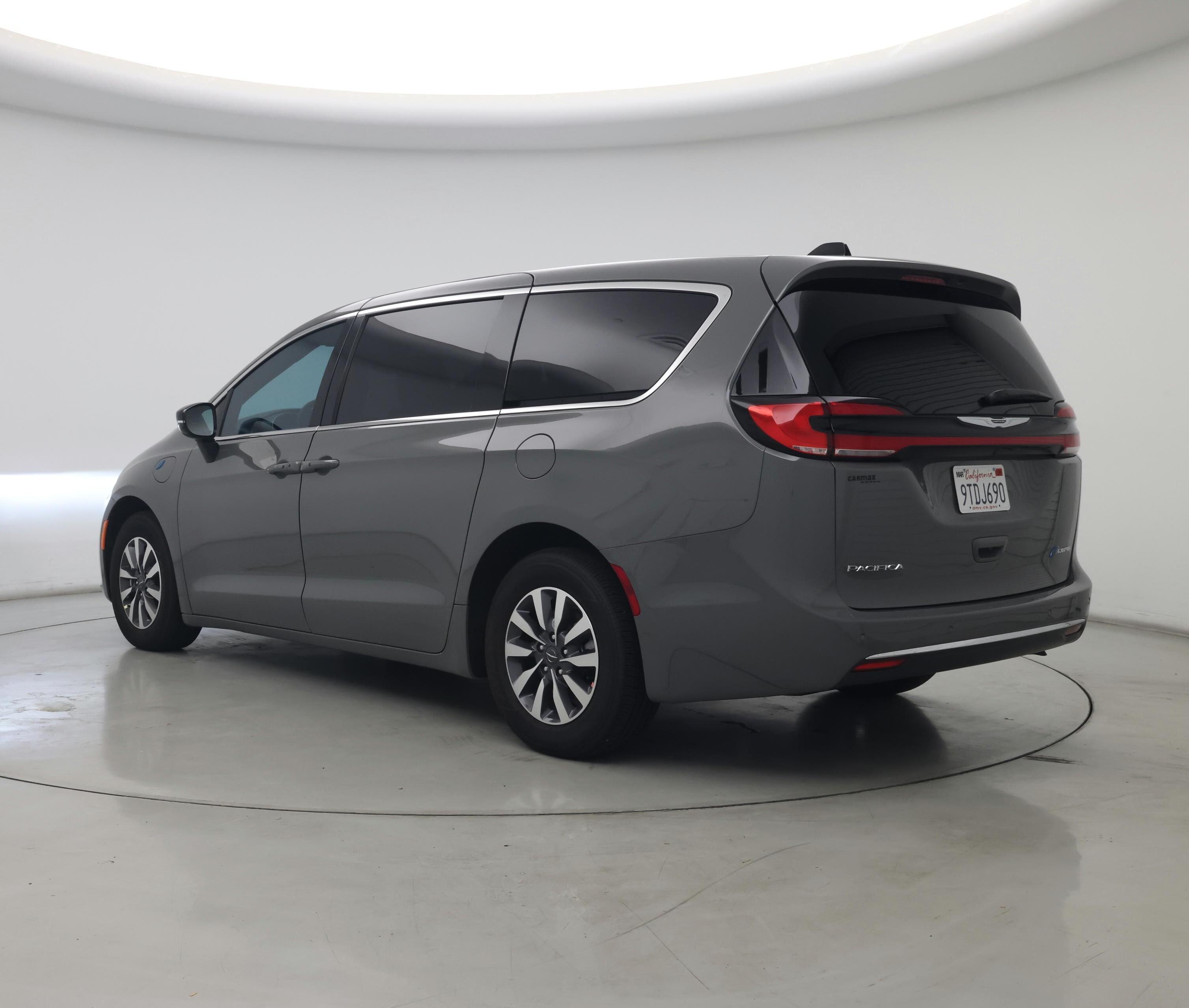 Thumbnail: 2025 Chrysler Pacifica - 2