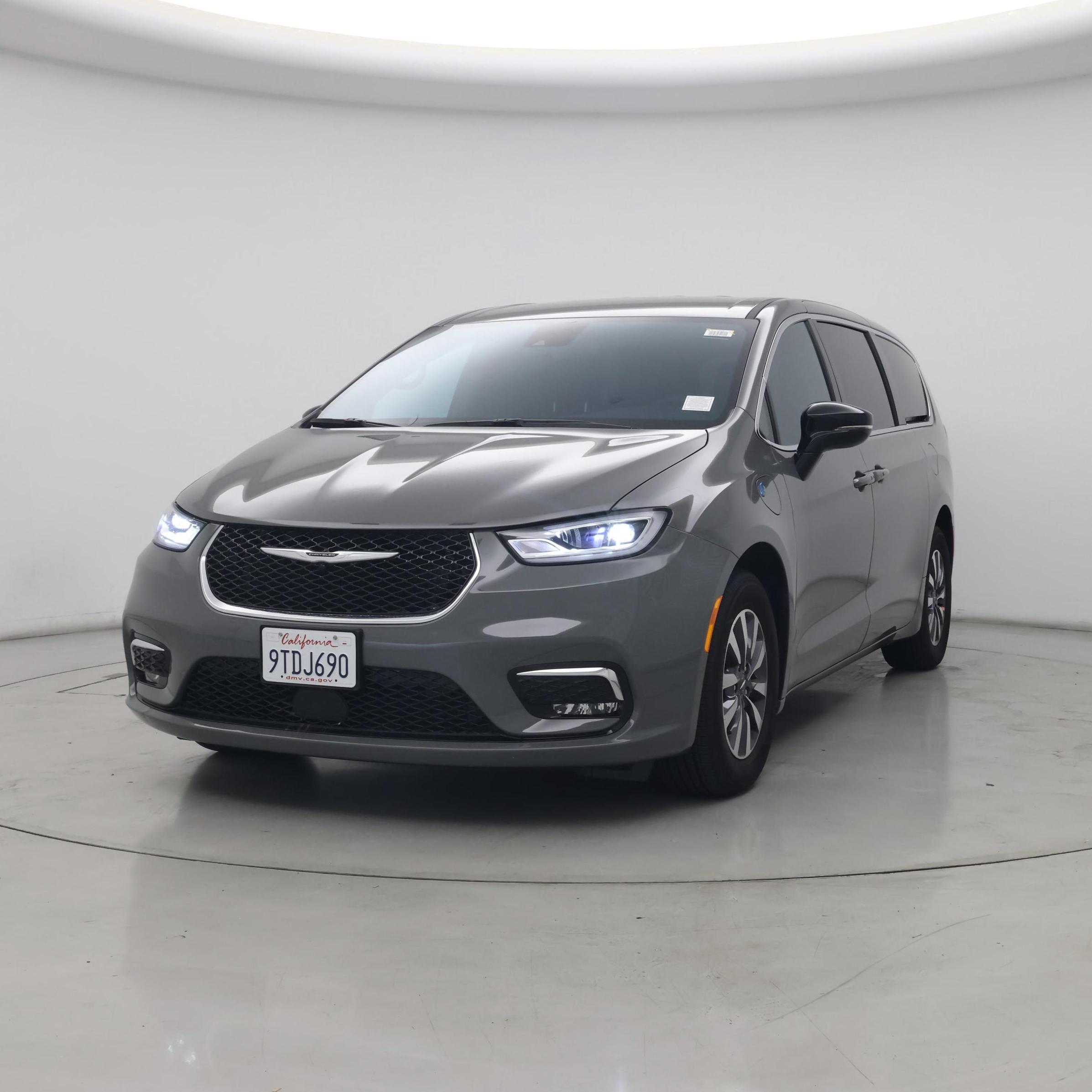 Thumbnail: 2025 Chrysler Pacifica - 4