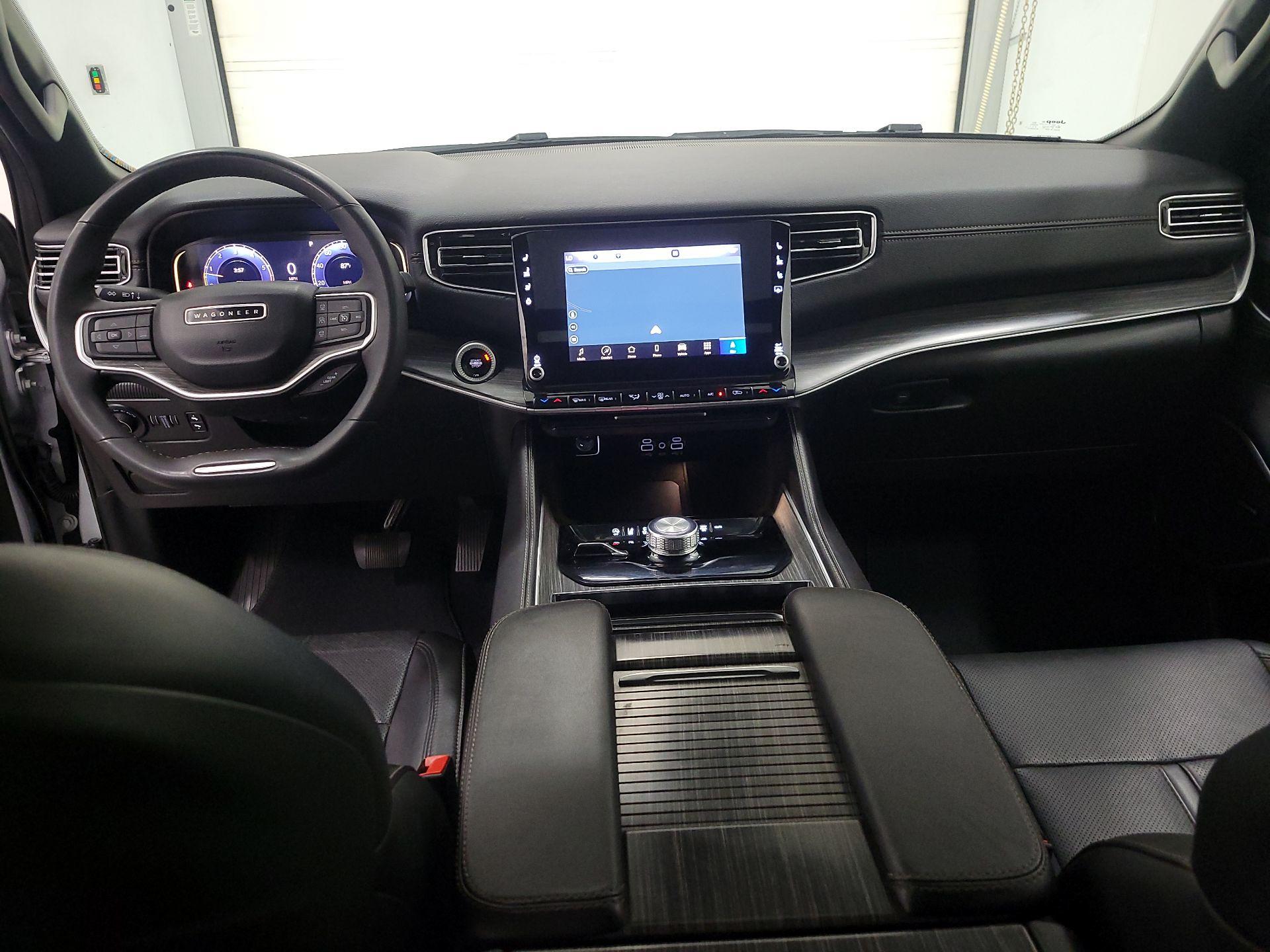 Thumbnail: 2024 Jeep Wagoneer - 9