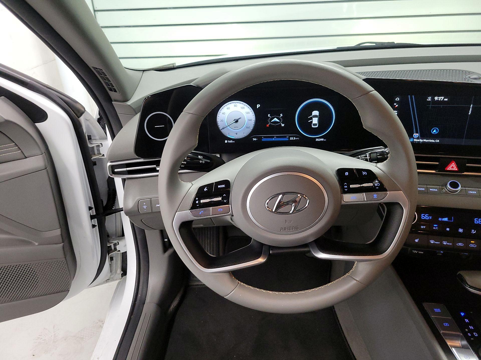 Thumbnail: 2023 Hyundai Elantra - 10