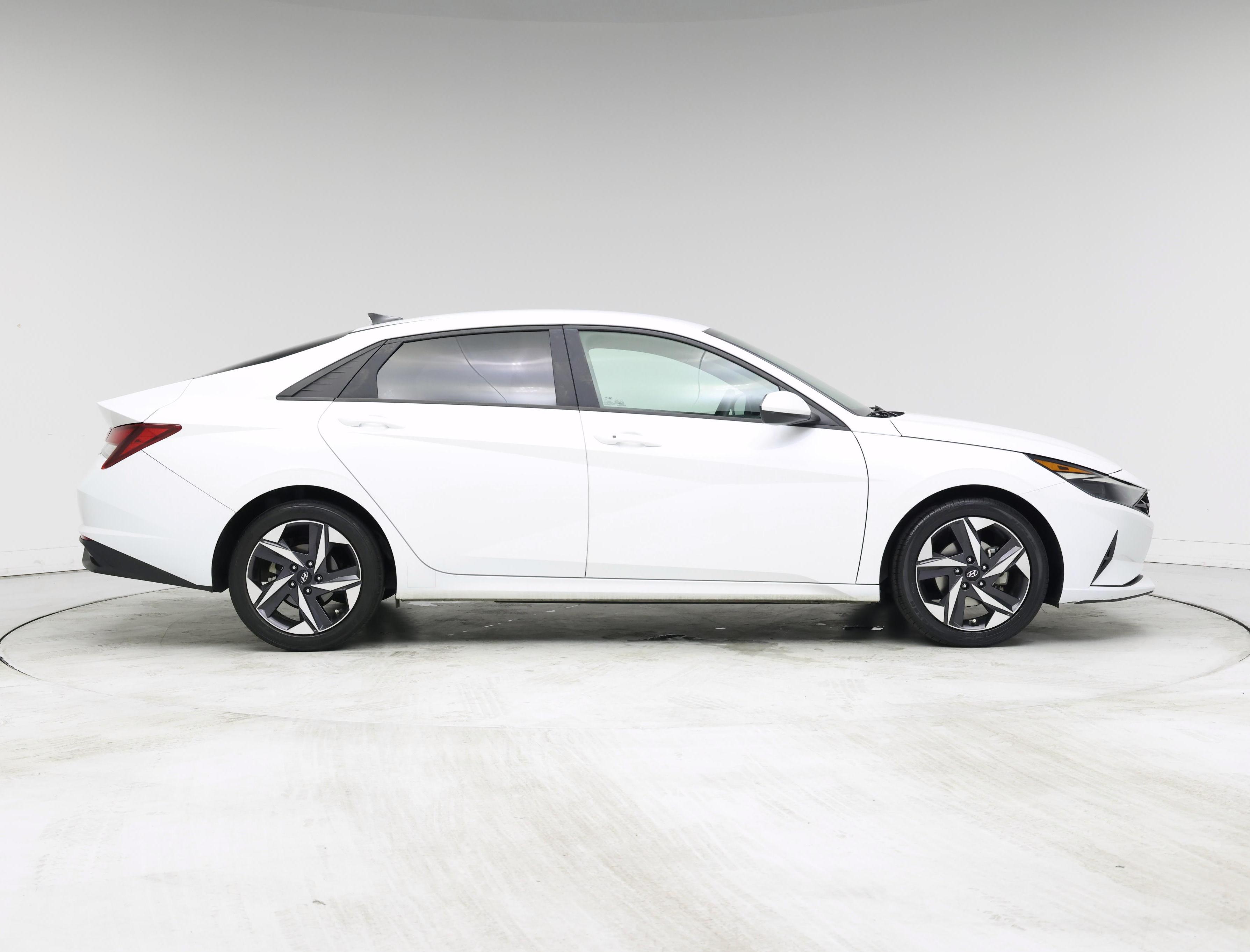 Thumbnail: 2023 Hyundai Elantra - 7